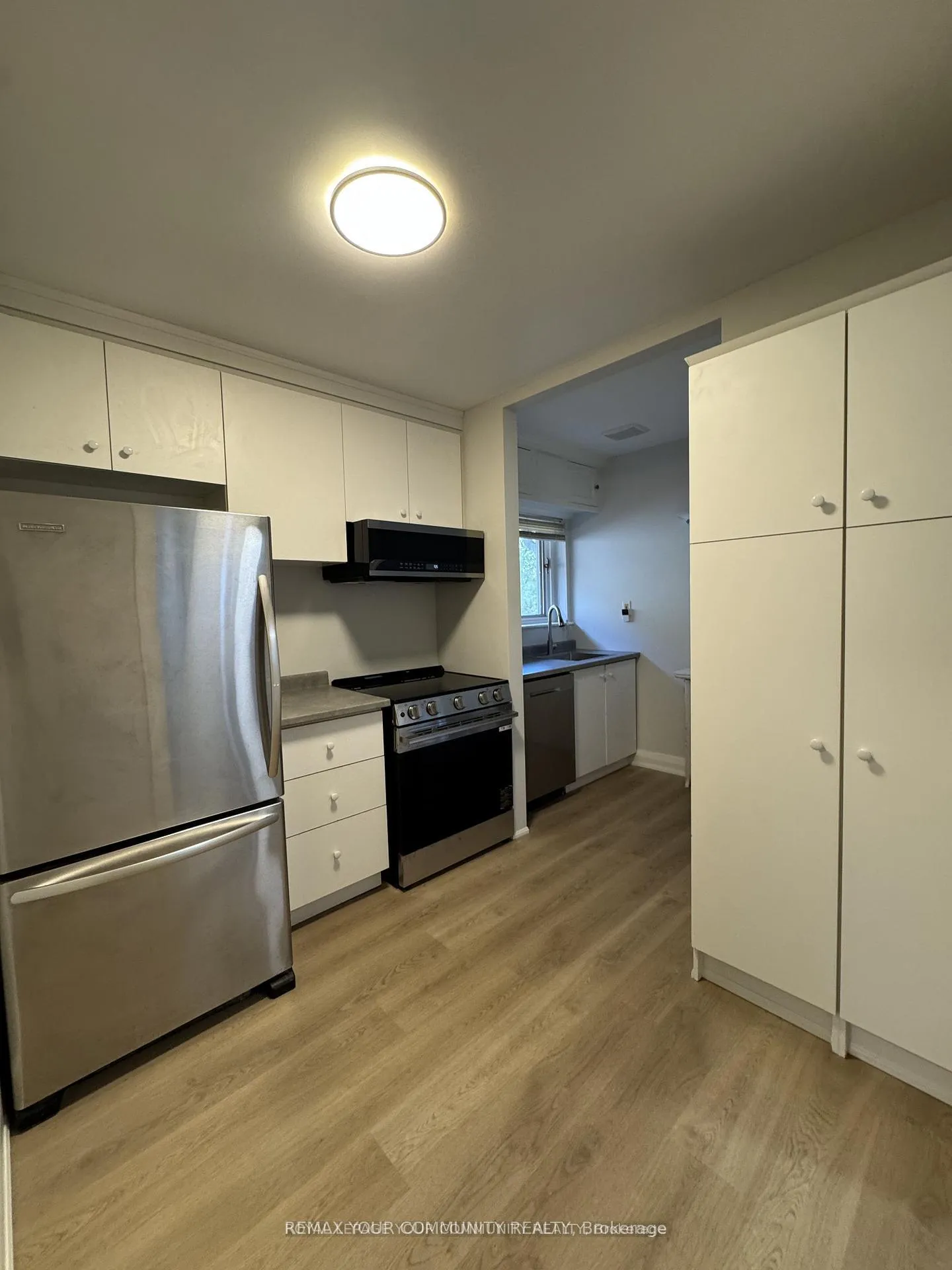Photo 15 of Unit Upper, 183 St Clair Avenue E, Toronto, Rosedale-Moore Park — HOMEH