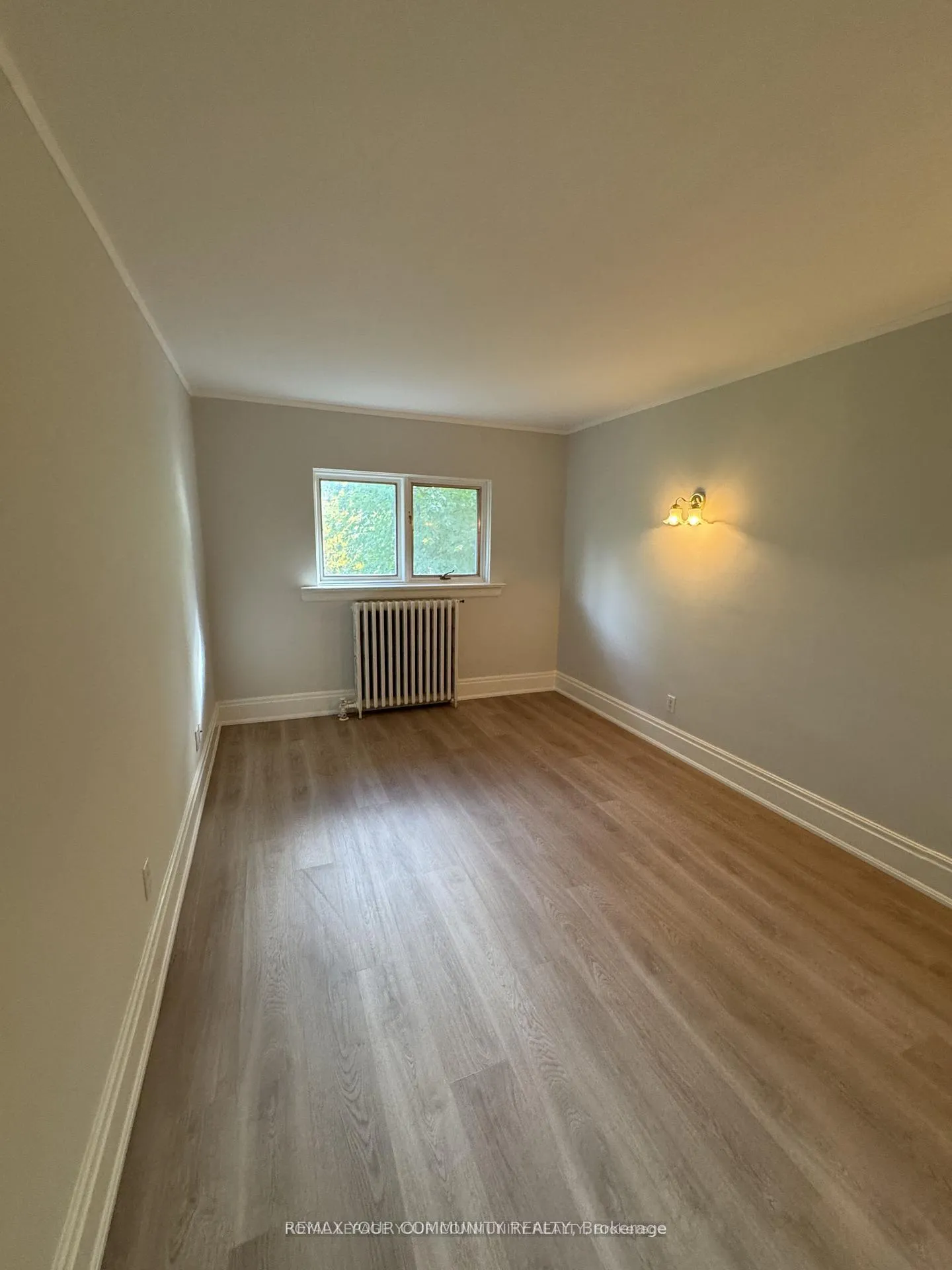 Photo 26 of Unit Upper, 183 St Clair Avenue E, Toronto, Rosedale-Moore Park — HOMEH
