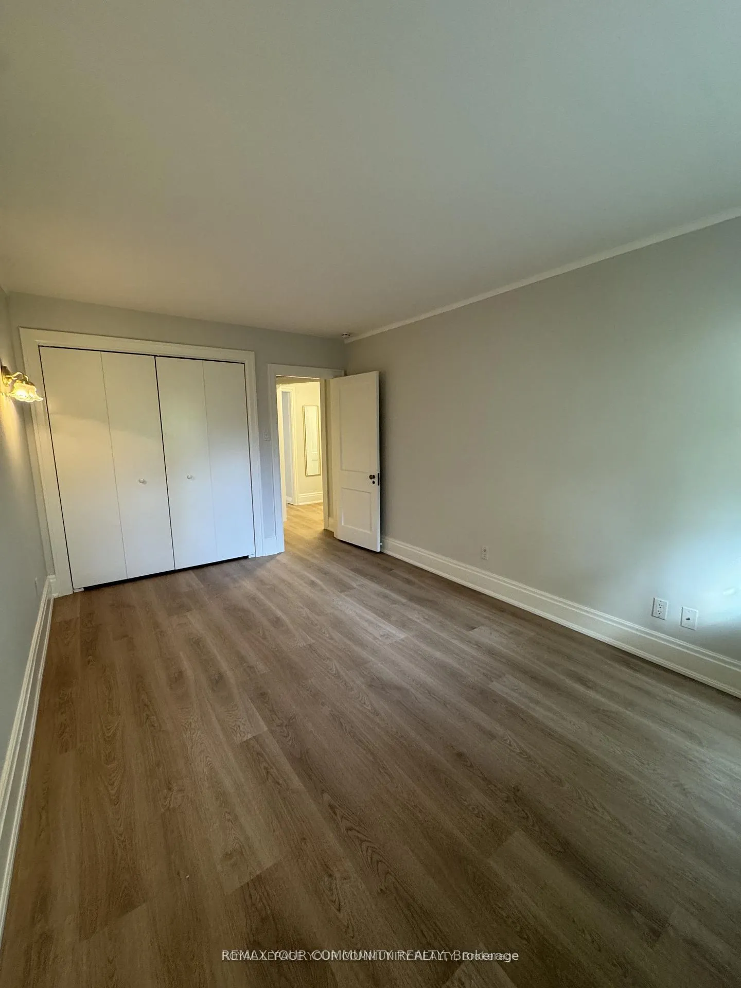 Photo 28 of Unit Upper, 183 St Clair Avenue E, Toronto, Rosedale-Moore Park — HOMEH