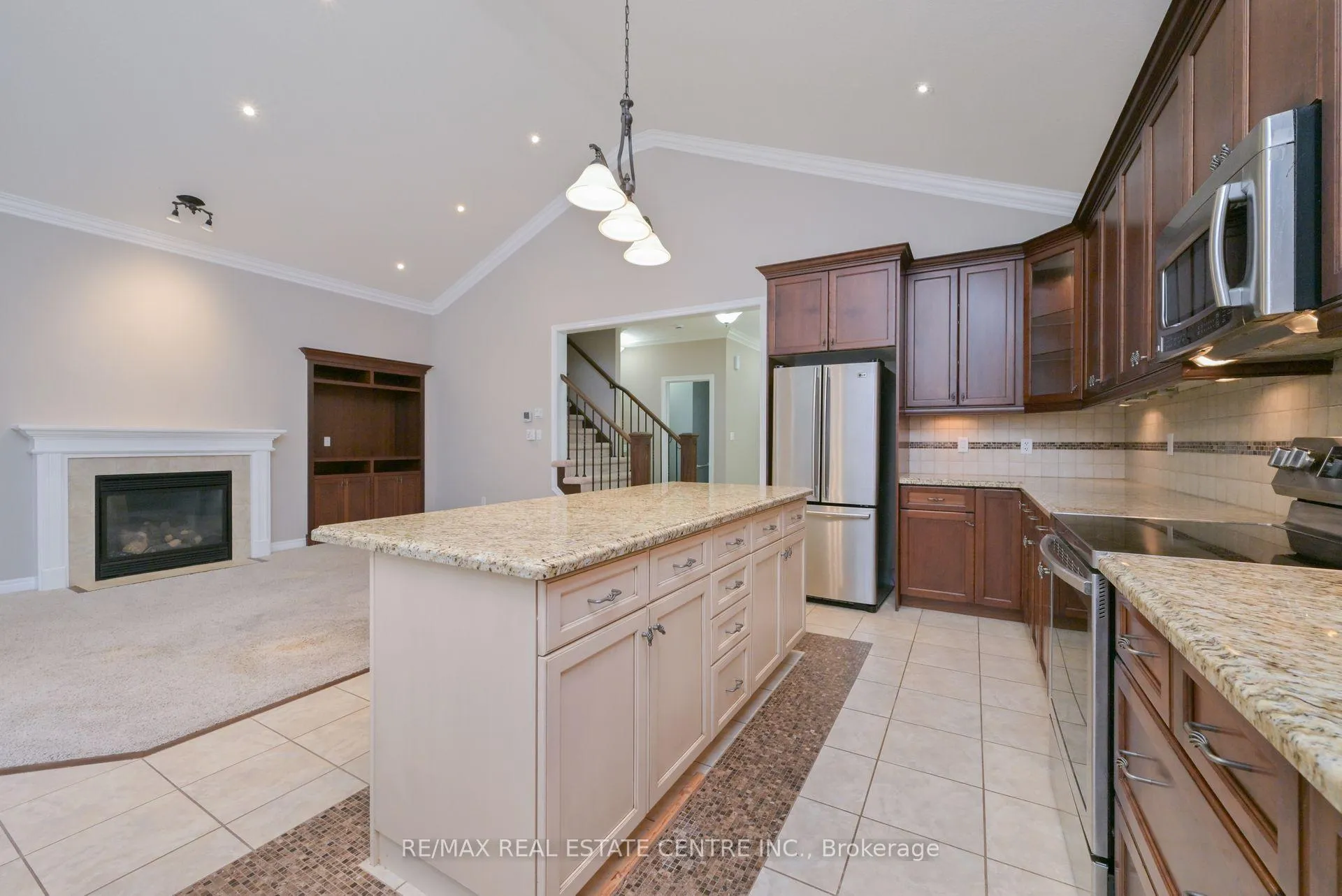 Photo 10 of 249 Millview Court, Guelph, General Hospital — HOMEH