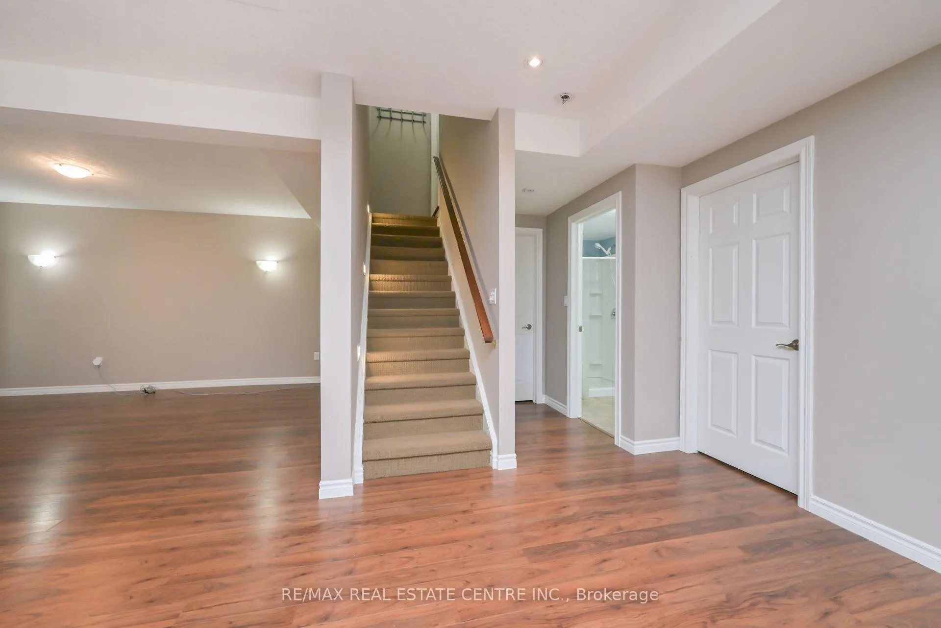 Photo 31 of 249 Millview Court, Guelph, General Hospital — HOMEH
