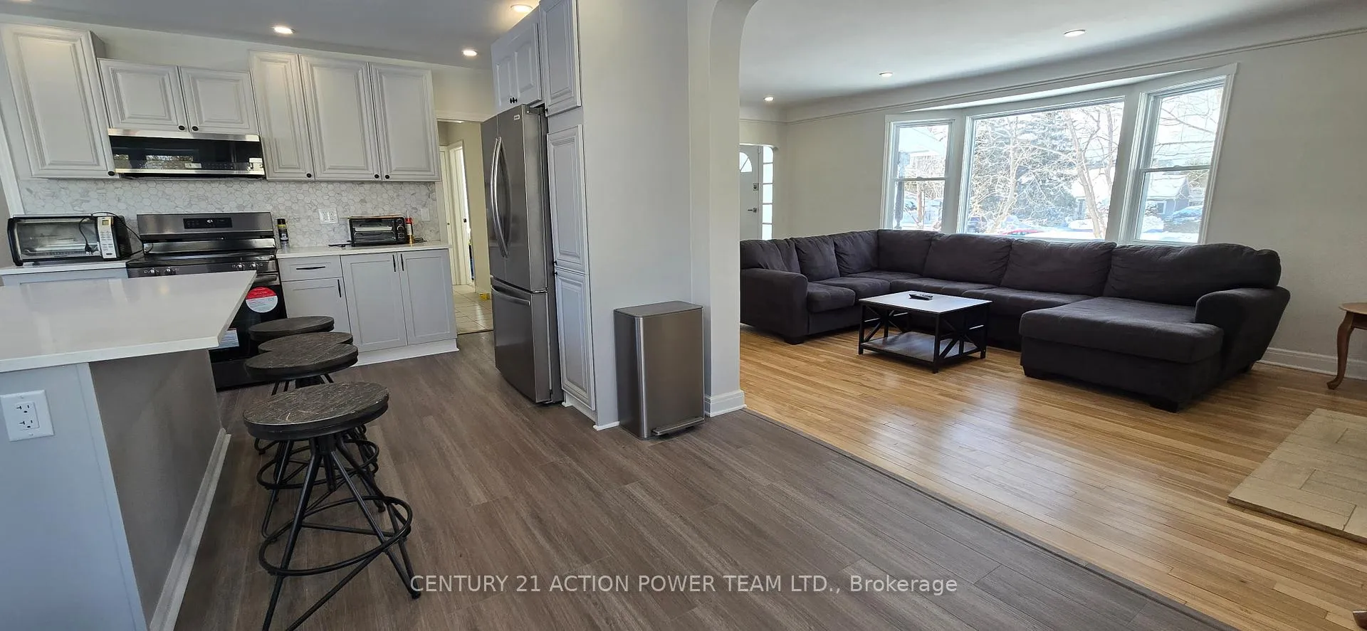 Photo 4 of 3195 Riverside Drive, Ottawa, Mooneys Bay/Revelstoke — HOMEH