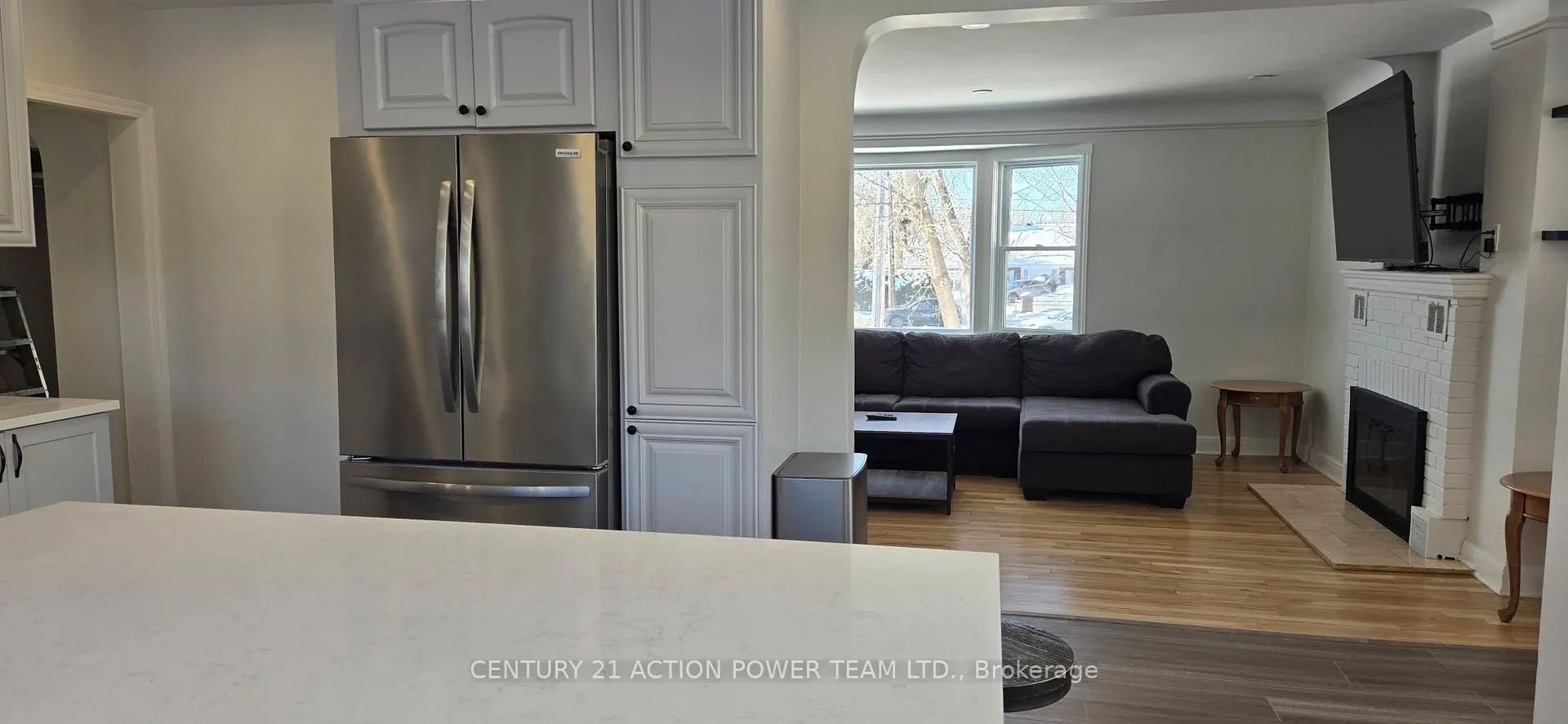 Photo 5 of 3195 Riverside Drive, Ottawa, Mooneys Bay/Revelstoke — HOMEH