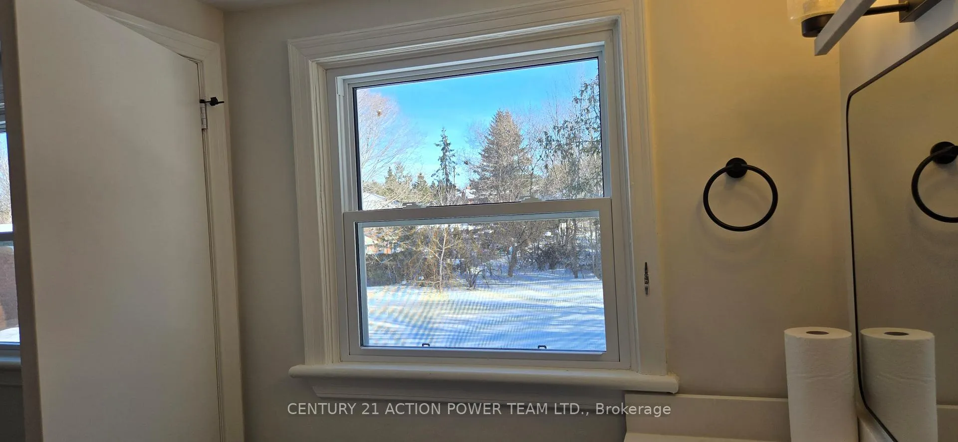 Photo 19 of 3195 Riverside Drive, Ottawa, Mooneys Bay/Revelstoke — HOMEH