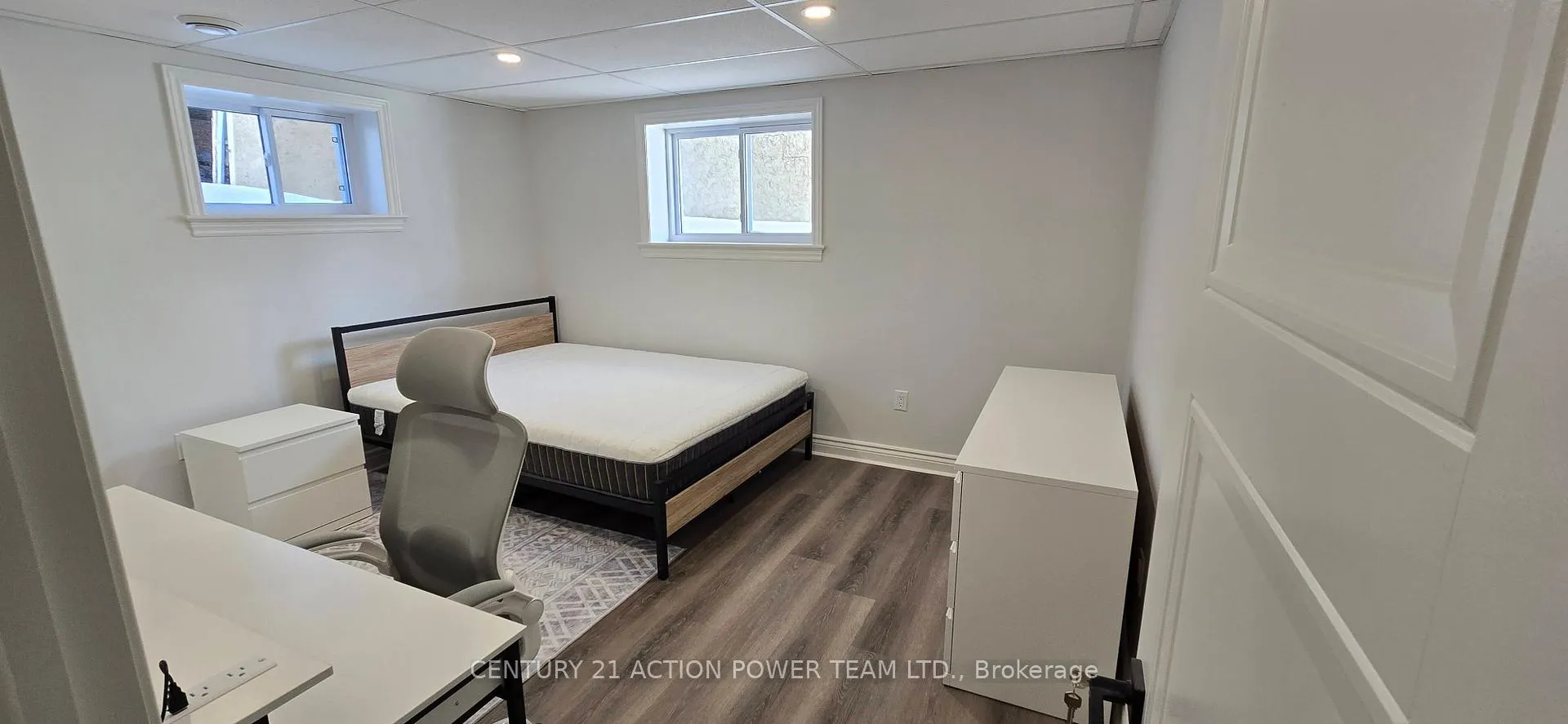 Photo 33 of 3195 Riverside Drive, Ottawa, Mooneys Bay/Revelstoke — HOMEH