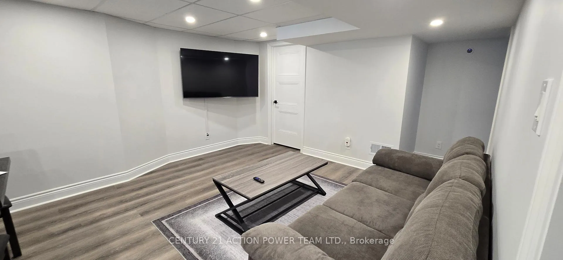 Photo 35 of 3195 Riverside Drive, Ottawa, Mooneys Bay/Revelstoke — HOMEH