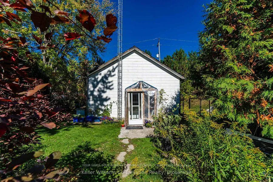 Photo 10 of 44 Brawton Drive, Caledon, Palgrave — HOMEH