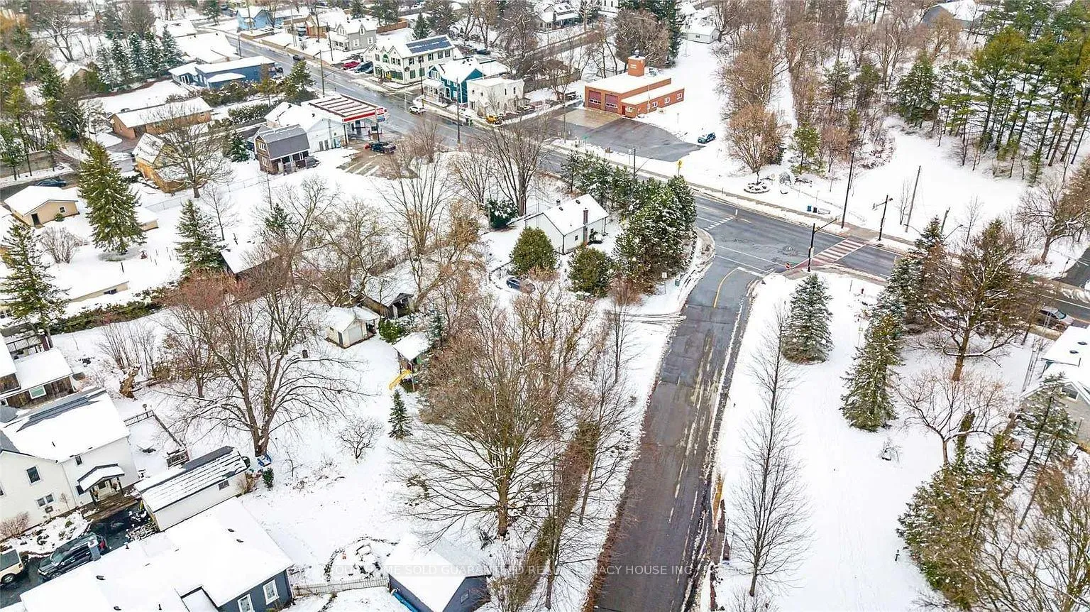 Photo 3 of 44 Brawton Drive, Caledon, Palgrave — HOMEH