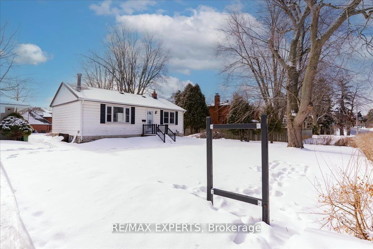 Photo 3 of 5323 Lawrence Avenue E, Scarborough, Centennial Scarborough — HOMEH