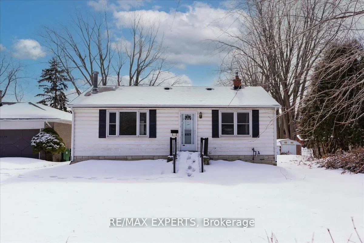Photo 4 of 5323 Lawrence Avenue E, Scarborough, Centennial Scarborough — HOMEH