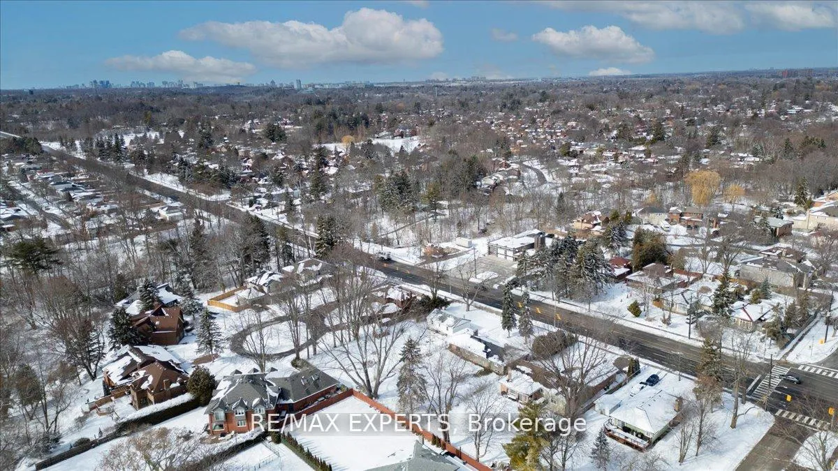 Photo 10 of 5323 Lawrence Avenue E, Scarborough, Centennial Scarborough — HOMEH