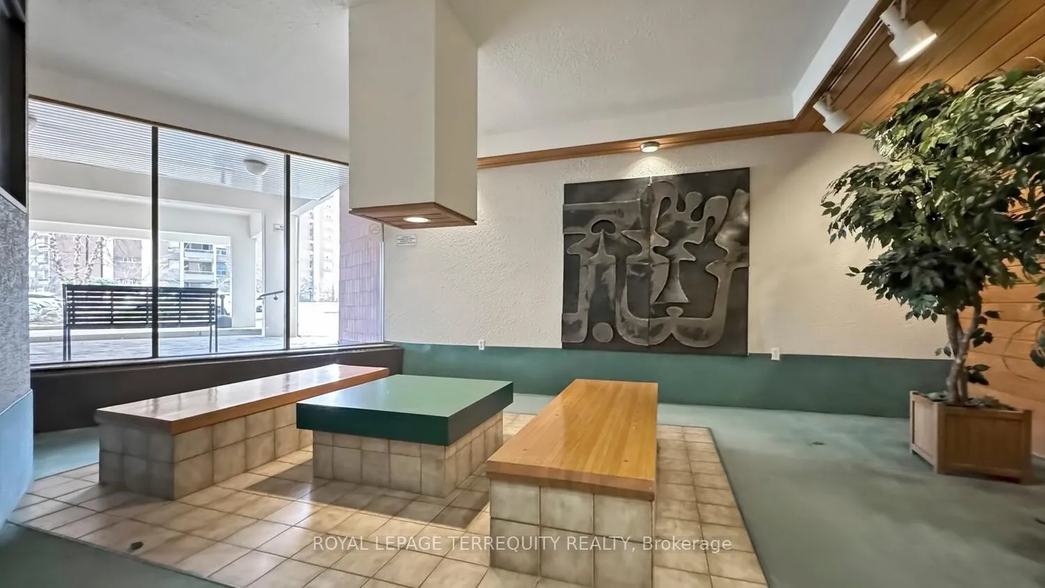 Photo 17 of Unit 710, 15 Vicora Link Way, Toronto, Flemingdon Park — HOMEH