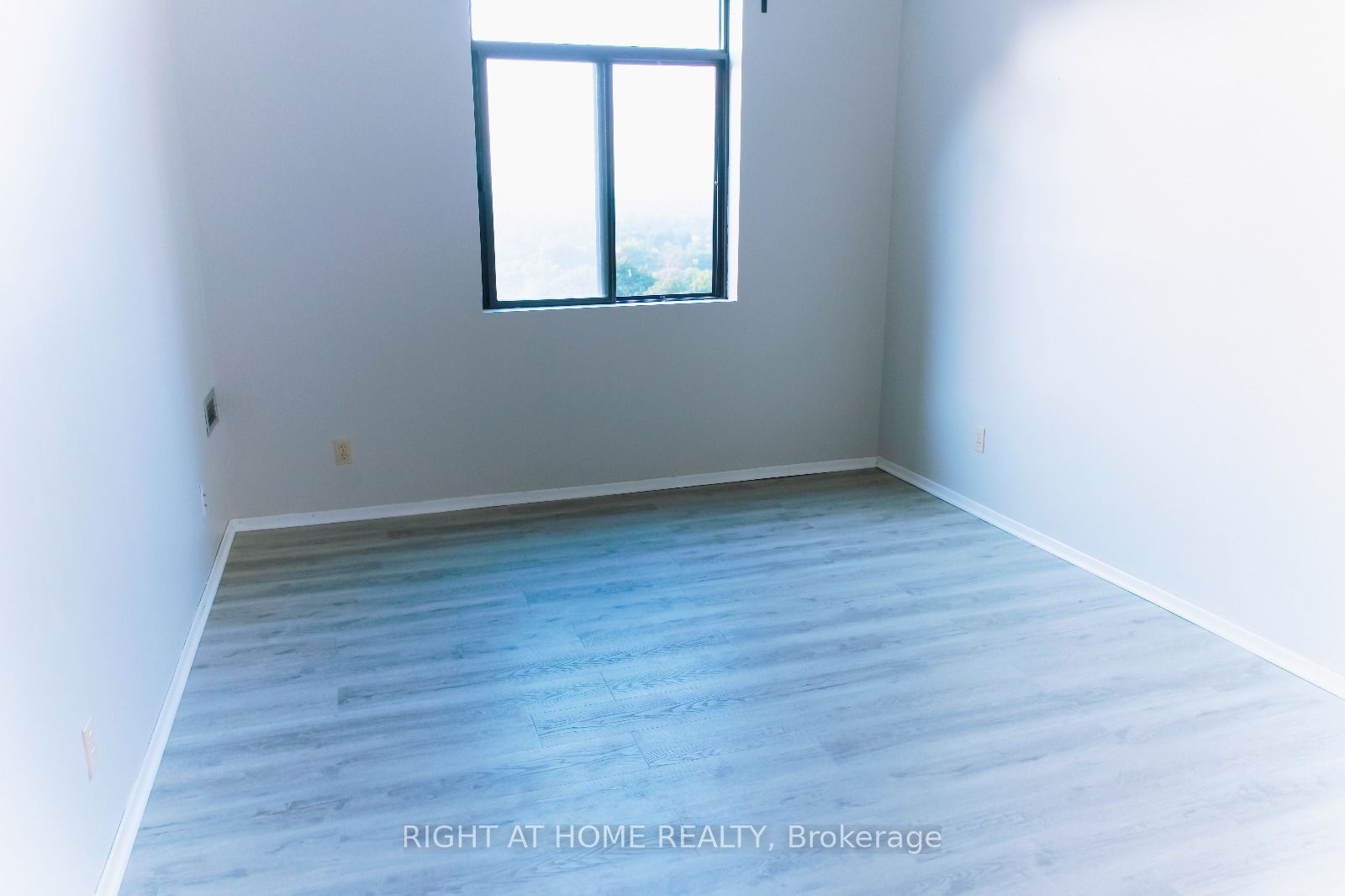 Photo 8 of Unit 1516, 2871 Richmond Road, Ottawa, Britannia Heights — HOMEH