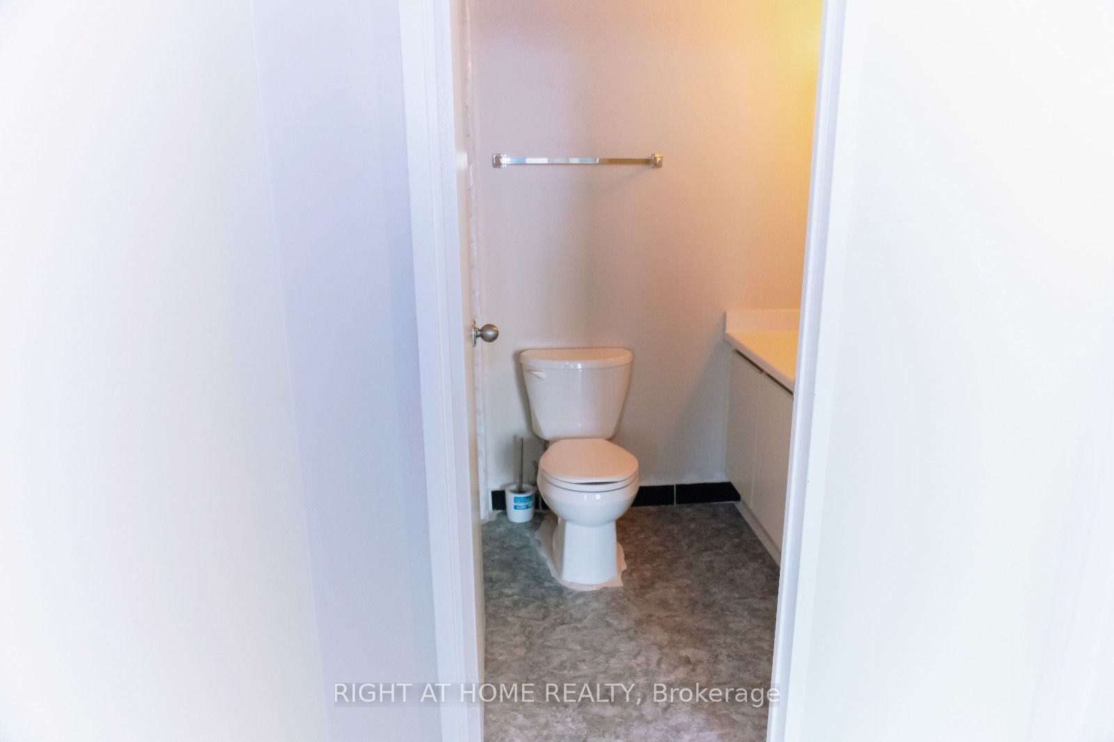 Photo 19 of Unit 1516, 2871 Richmond Road, Ottawa, Britannia Heights — HOMEH