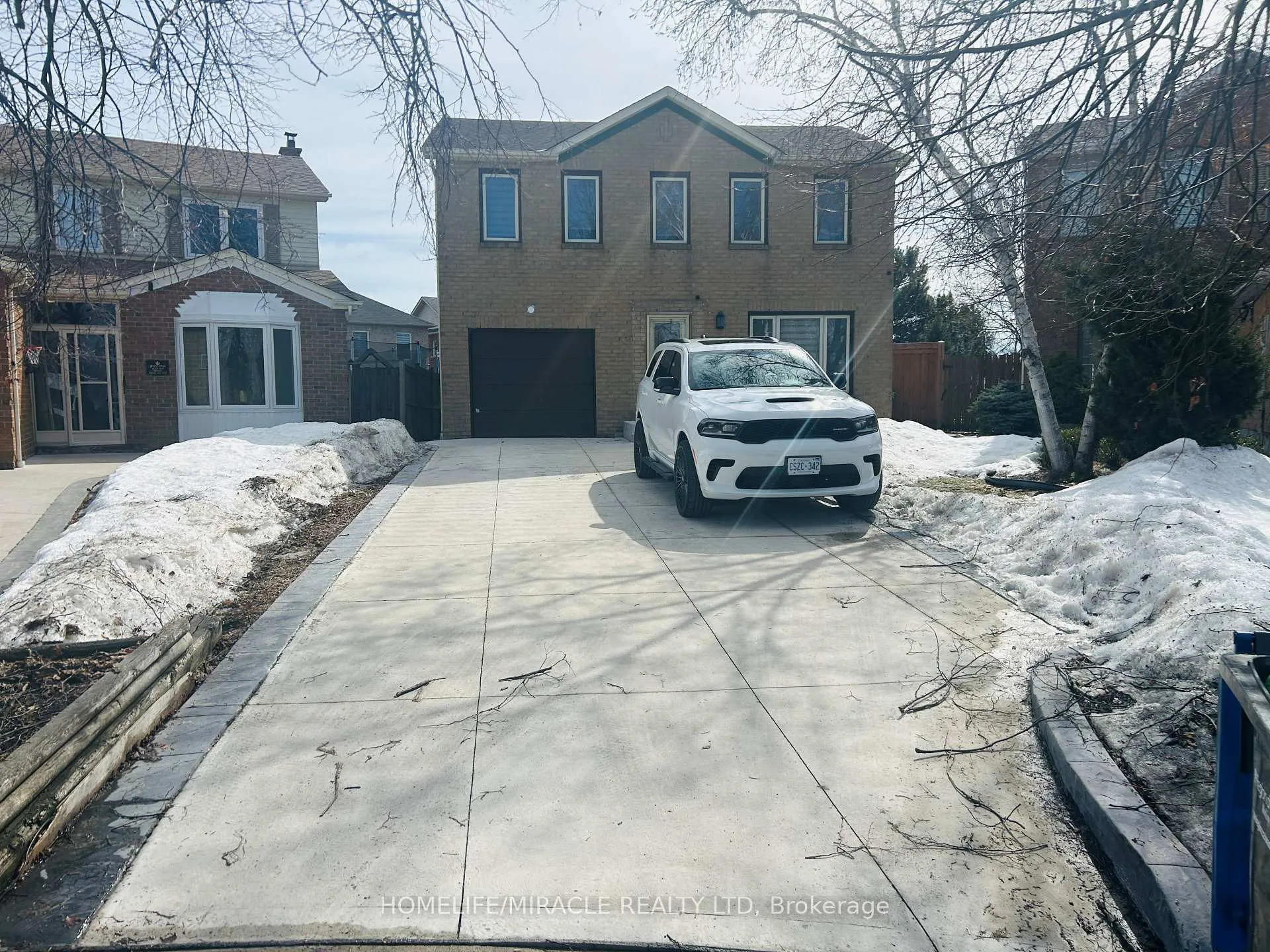 Front of Unit Upper Level, 20 Nadia Place