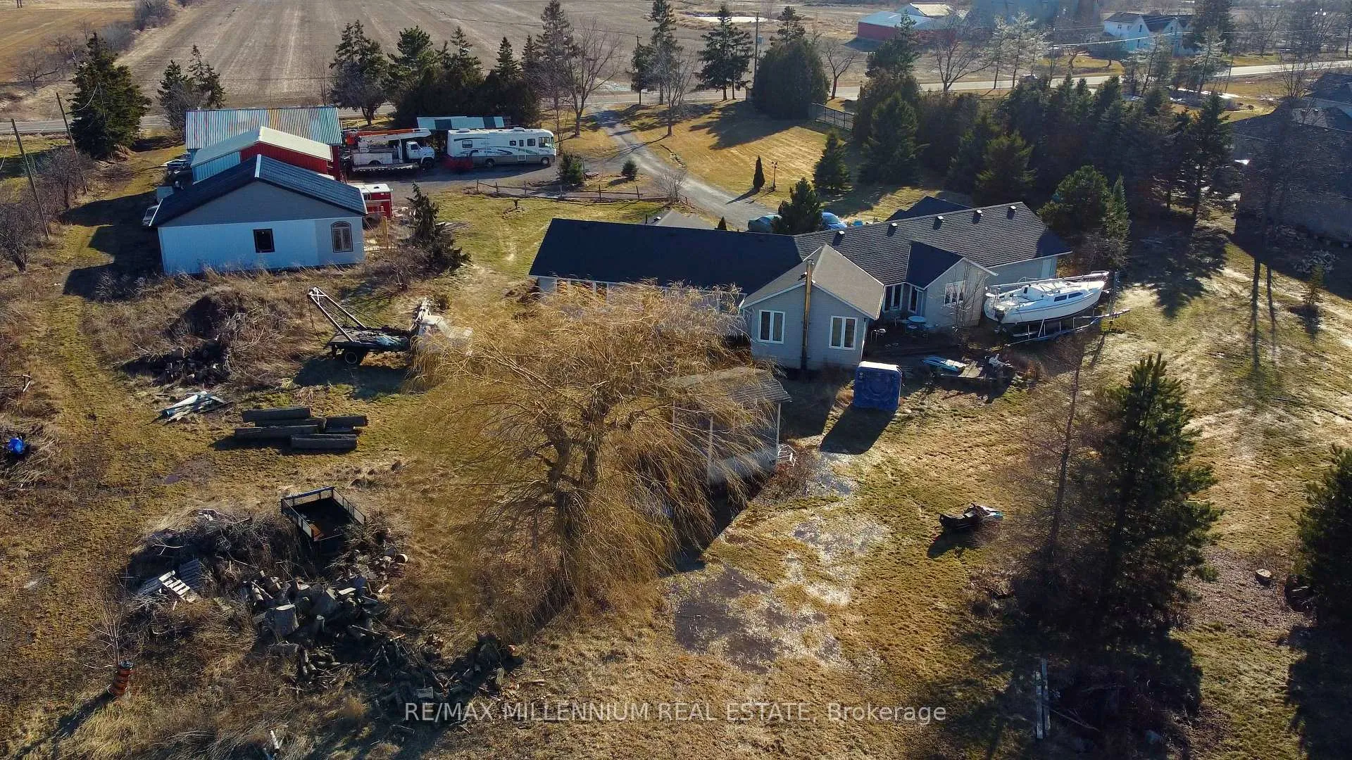 Photo 9 of 1113 Ridge Road, Hamilton, Rural Stoney Creek — HOMEH