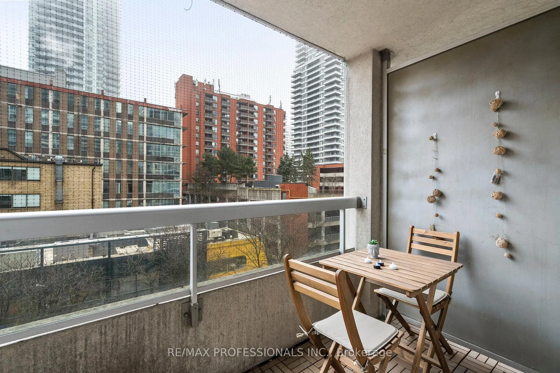 Photo 13 of Unit 608, 43 Eglinton Avenue E, Toronto, Mount Pleasant West — HOMEH