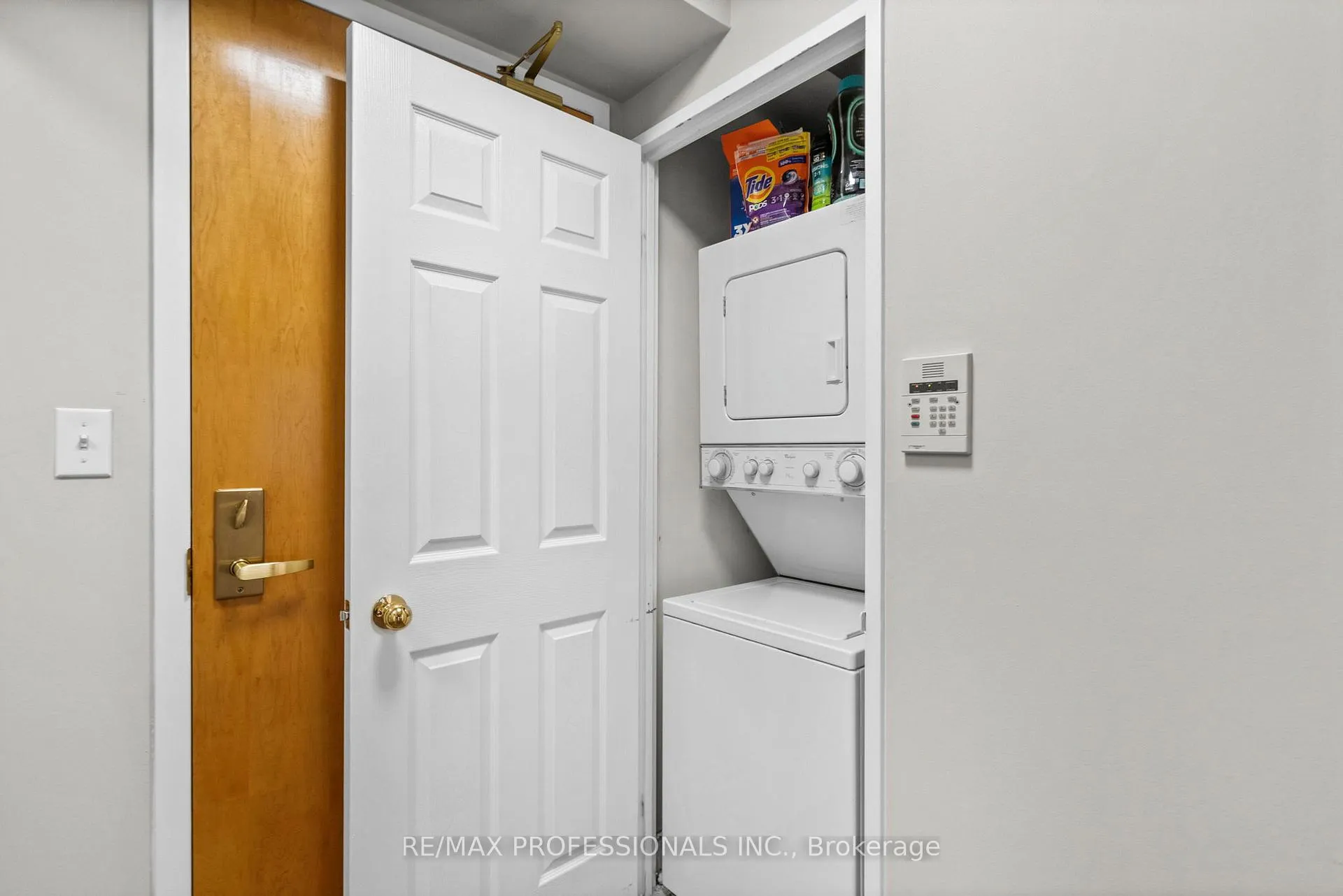 Photo 27 of Unit 608, 43 Eglinton Avenue E, Toronto, Mount Pleasant West — HOMEH