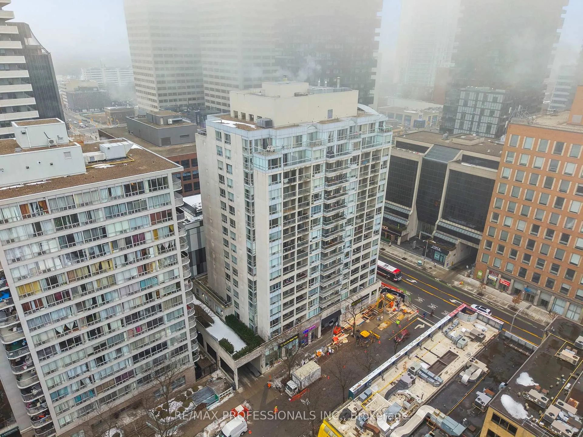 Photo 37 of Unit 608, 43 Eglinton Avenue E, Toronto, Mount Pleasant West — HOMEH