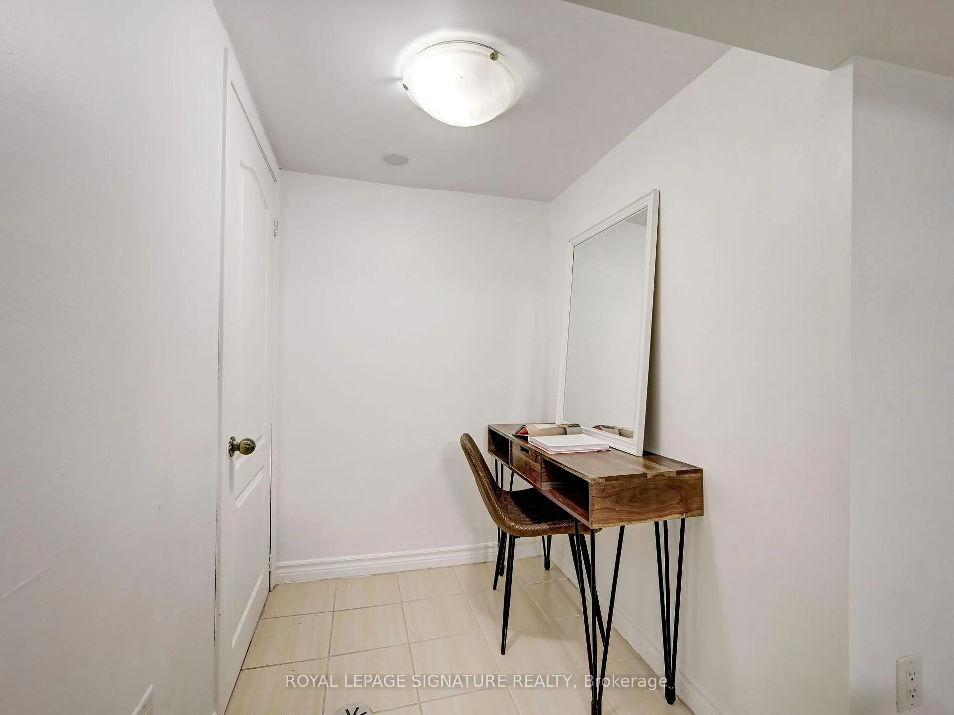 Photo 13 of Unit LL, 1 Worthington Crescent, Toronto, High Park-Swansea — HOMEH