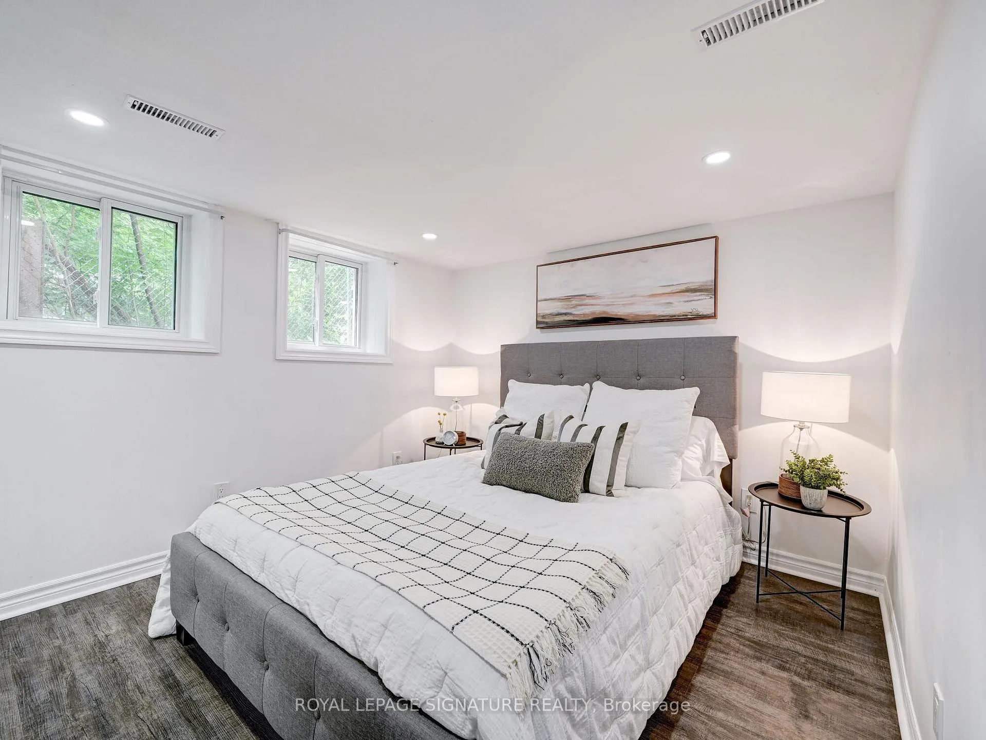 Photo 17 of Unit LL, 1 Worthington Crescent, Toronto, High Park-Swansea — HOMEH