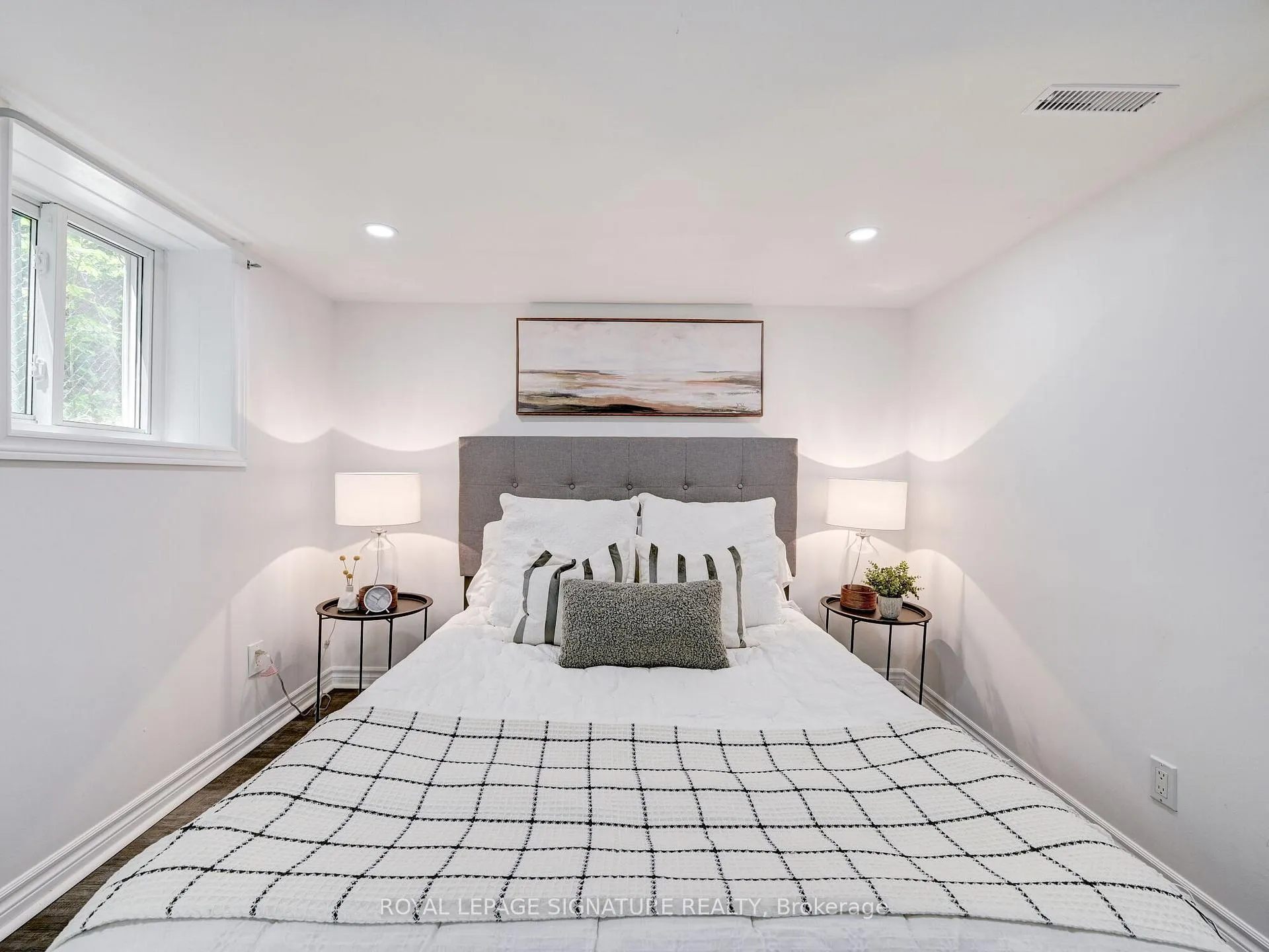 Photo 18 of Unit LL, 1 Worthington Crescent, Toronto, High Park-Swansea — HOMEH