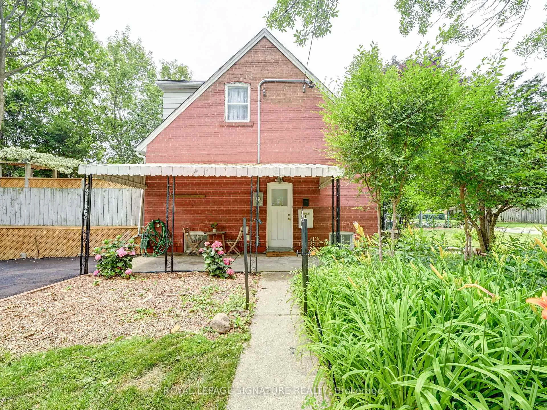 Photo 27 of Unit LL, 1 Worthington Crescent, Toronto, High Park-Swansea — HOMEH