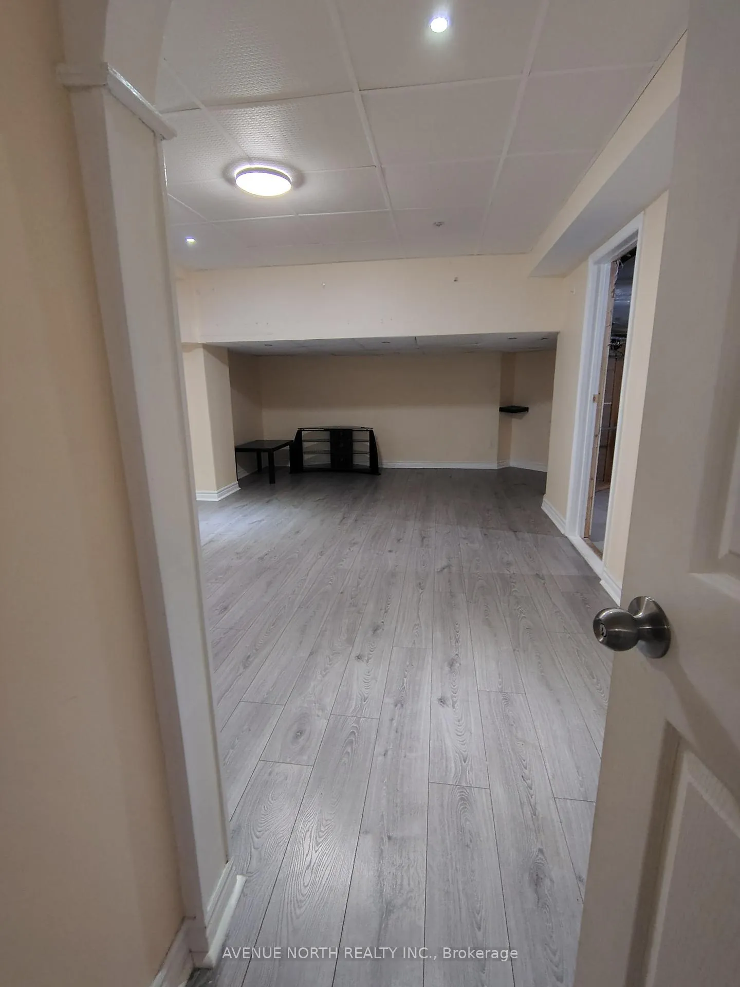 Photo 12 of Unit B, 339 Sugar Pine Crescent, Ottawa, Kanata - Bridlewood — HOMEH