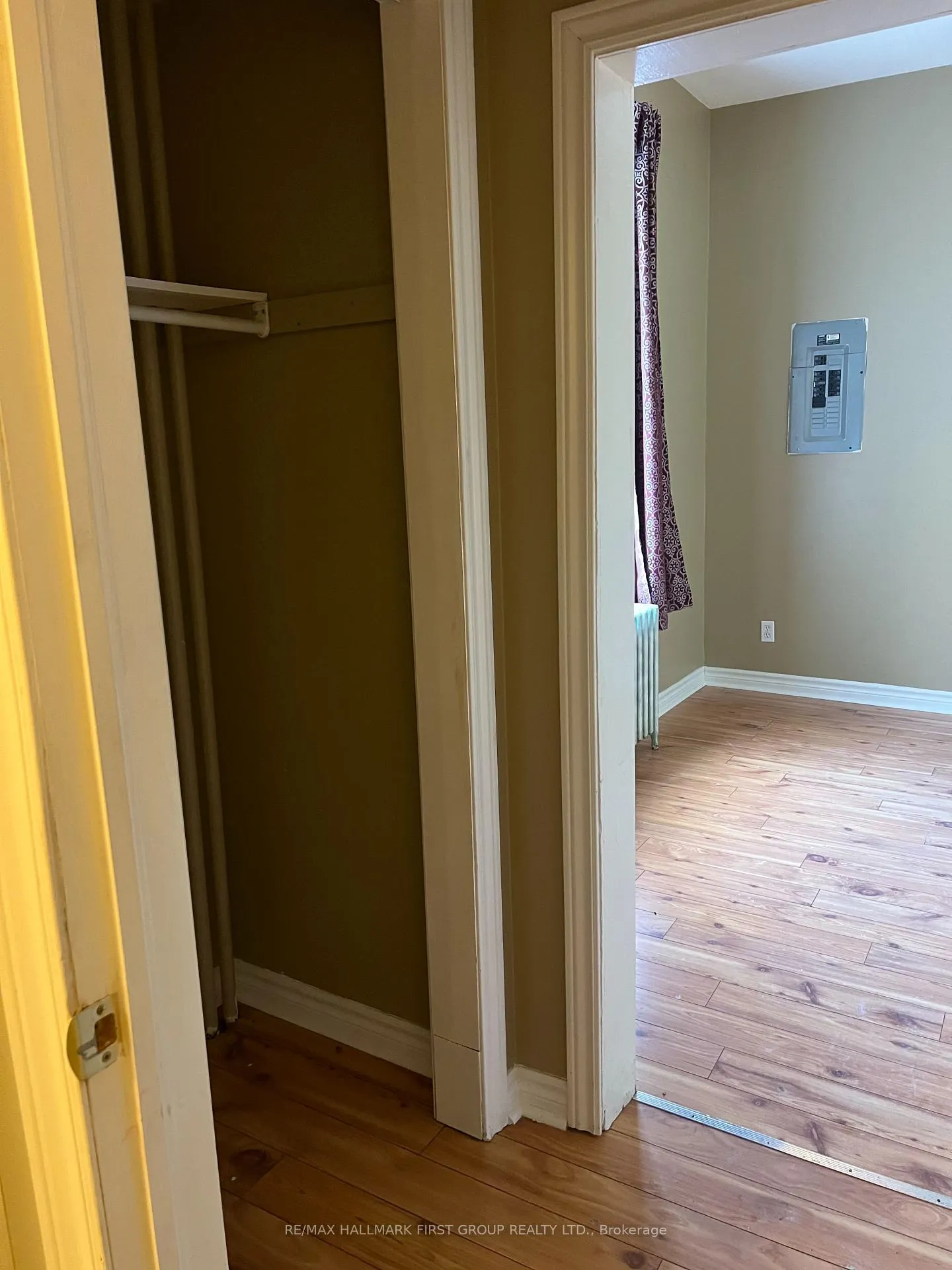 Photo 2 of Unit 6, 730 Simcoe Street S, Oshawa, Lakeview — HOMEH