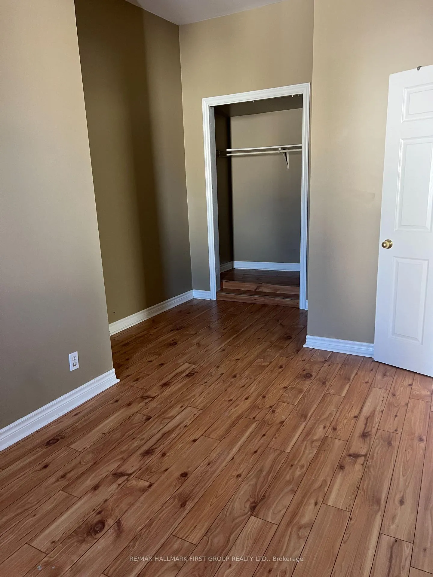 Photo 7 of Unit 6, 730 Simcoe Street S, Oshawa, Lakeview — HOMEH