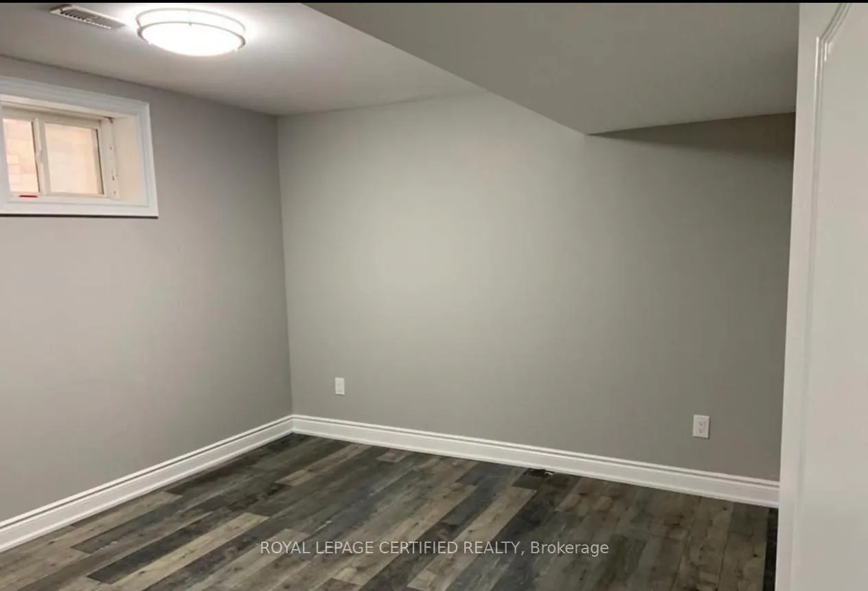 Photo 13 of 17 Fallowfield Road, Brampton, Credit Valley — HOMEH