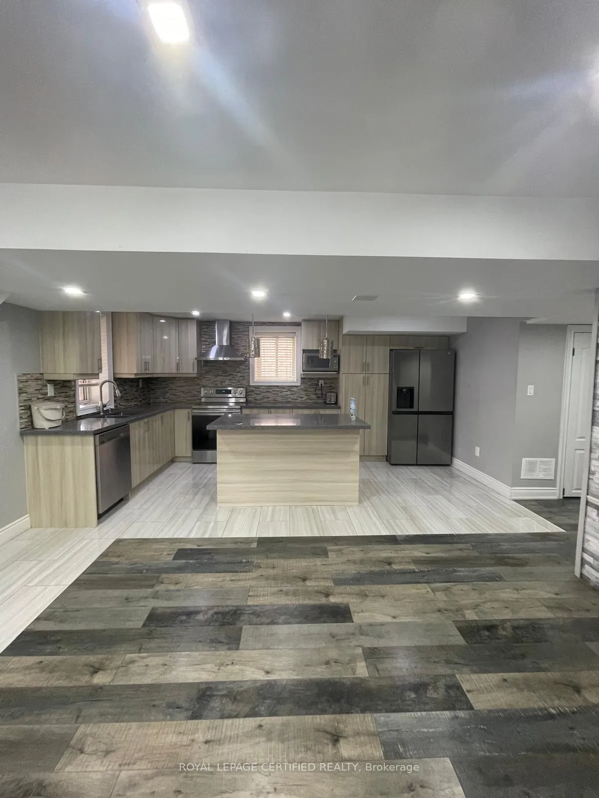 Photo 20 of 17 Fallowfield Road, Brampton, Credit Valley — HOMEH