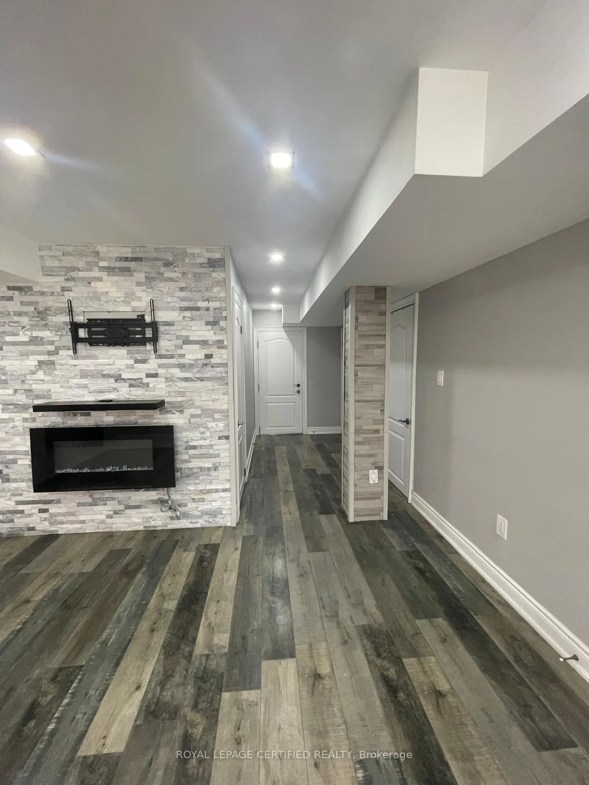 Photo 22 of 17 Fallowfield Road, Brampton, Credit Valley — HOMEH