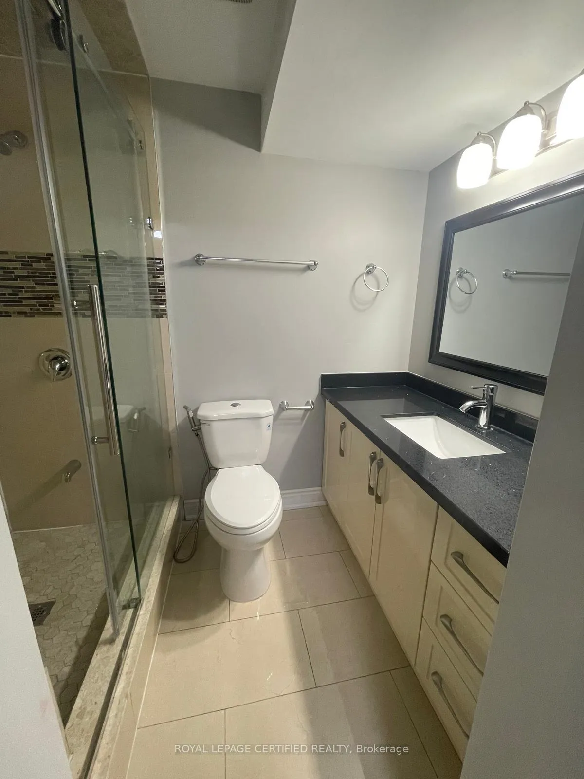 Photo 29 of 17 Fallowfield Road, Brampton, Credit Valley — HOMEH