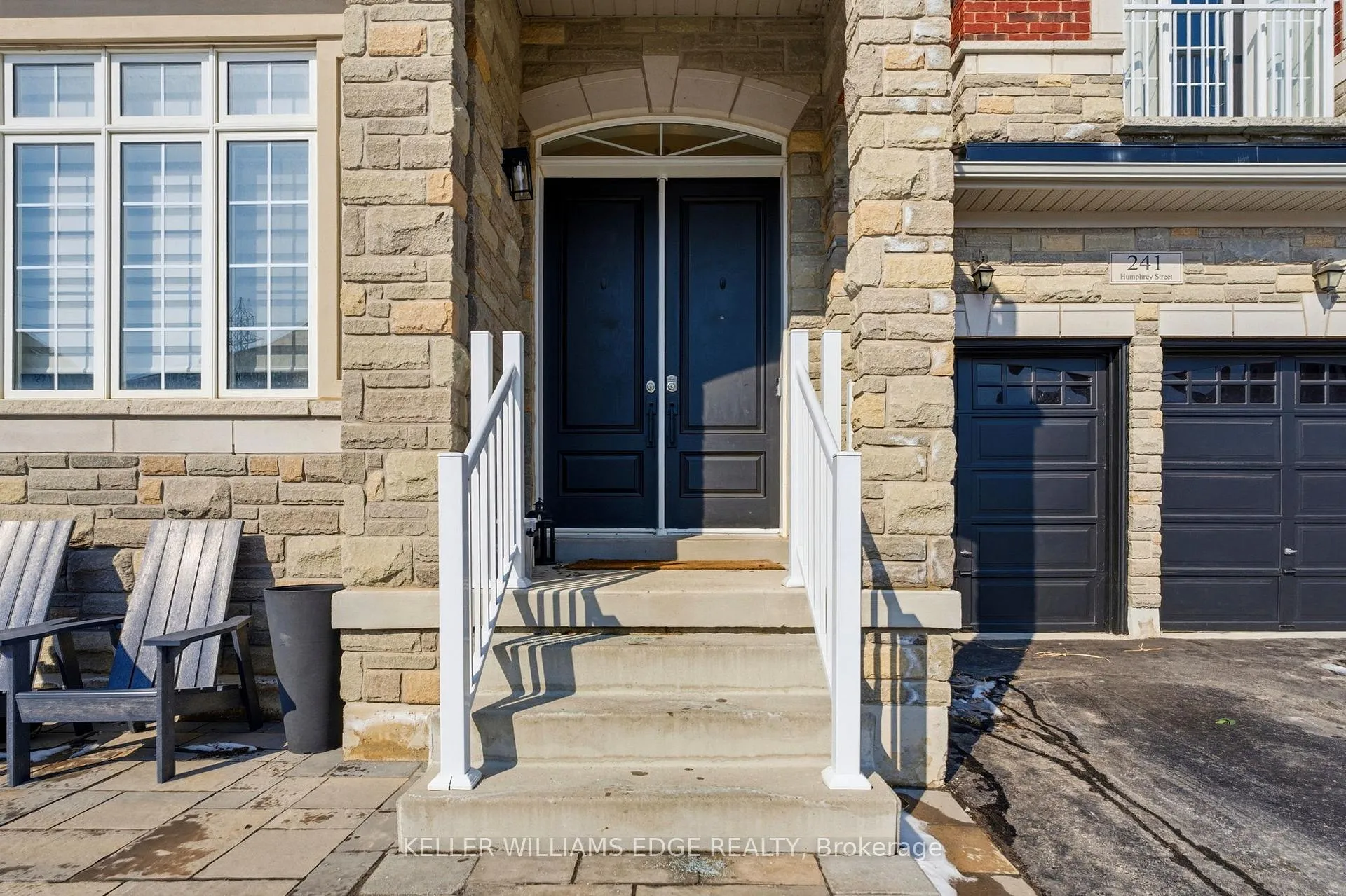 Photo 2 of 241 Humphrey Street, Hamilton, Waterdown — HOMEH