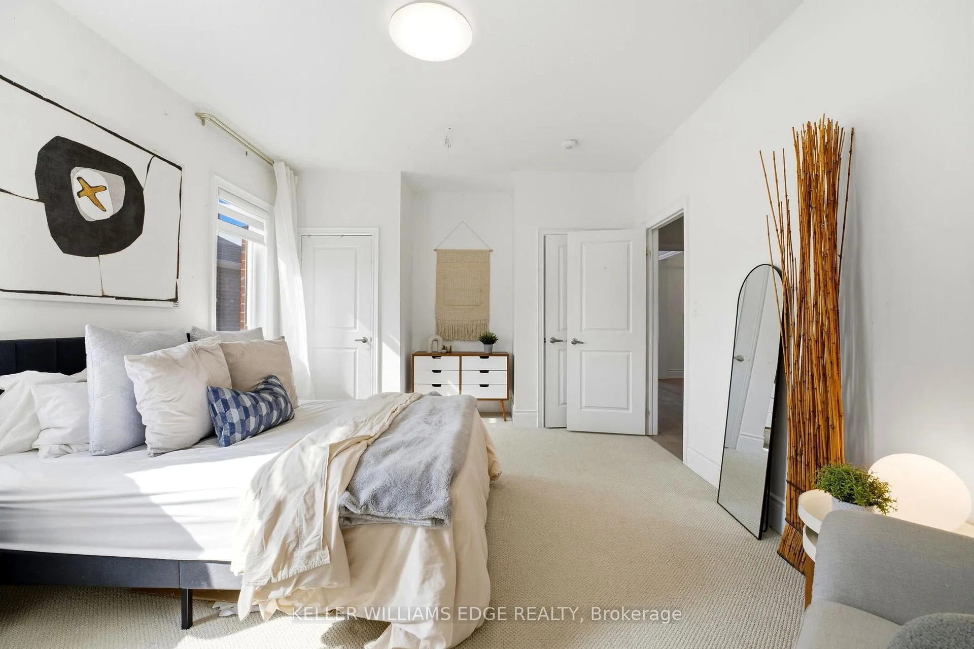 Photo 25 of 241 Humphrey Street, Hamilton, Waterdown — HOMEH