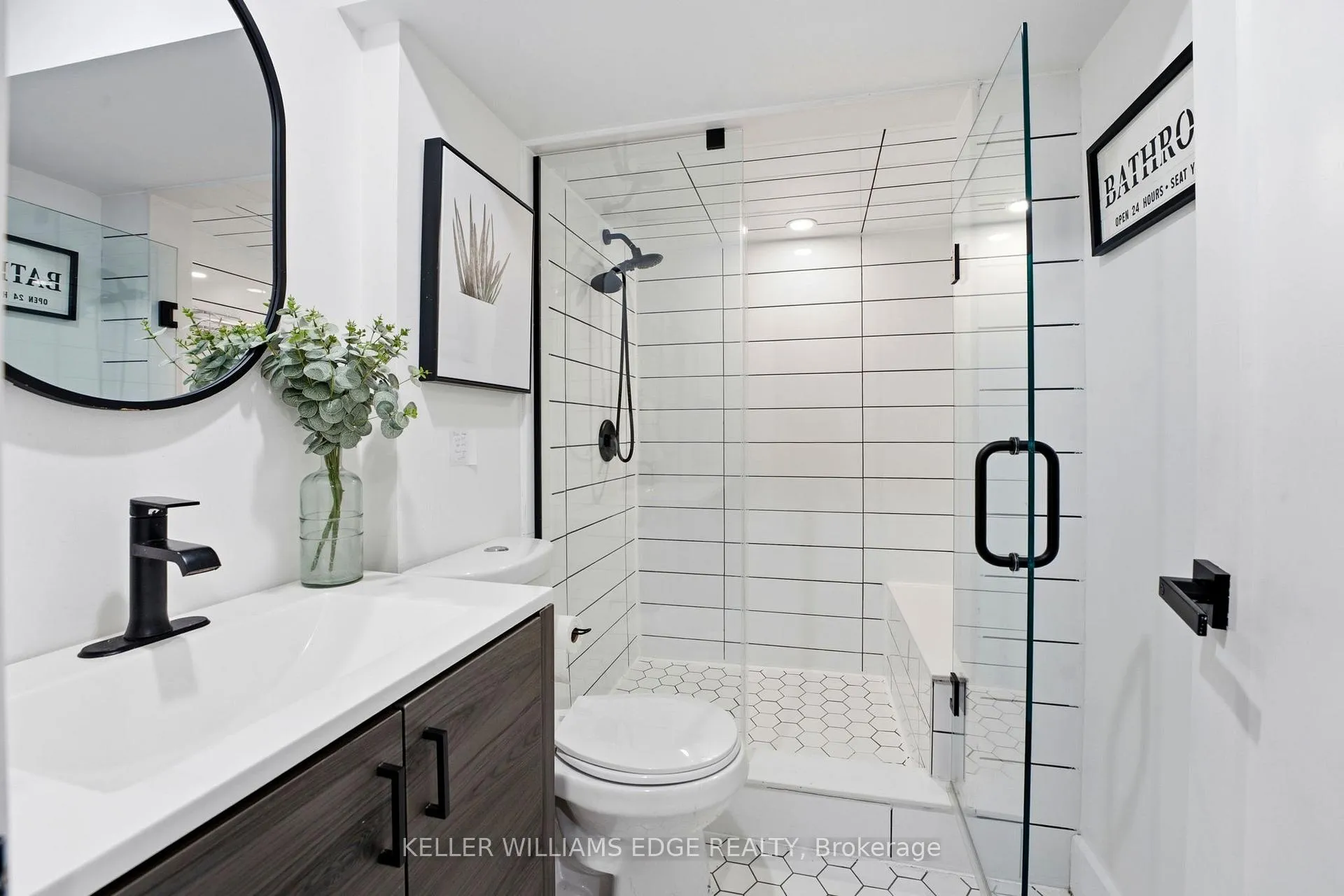 Photo 41 of 241 Humphrey Street, Hamilton, Waterdown — HOMEH
