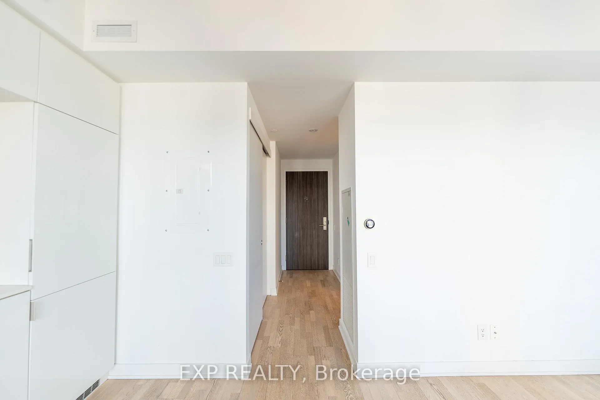 Photo 9 of Unit 1204, 185 Roehampton Avenue, Toronto, Mount Pleasant West — HOMEH