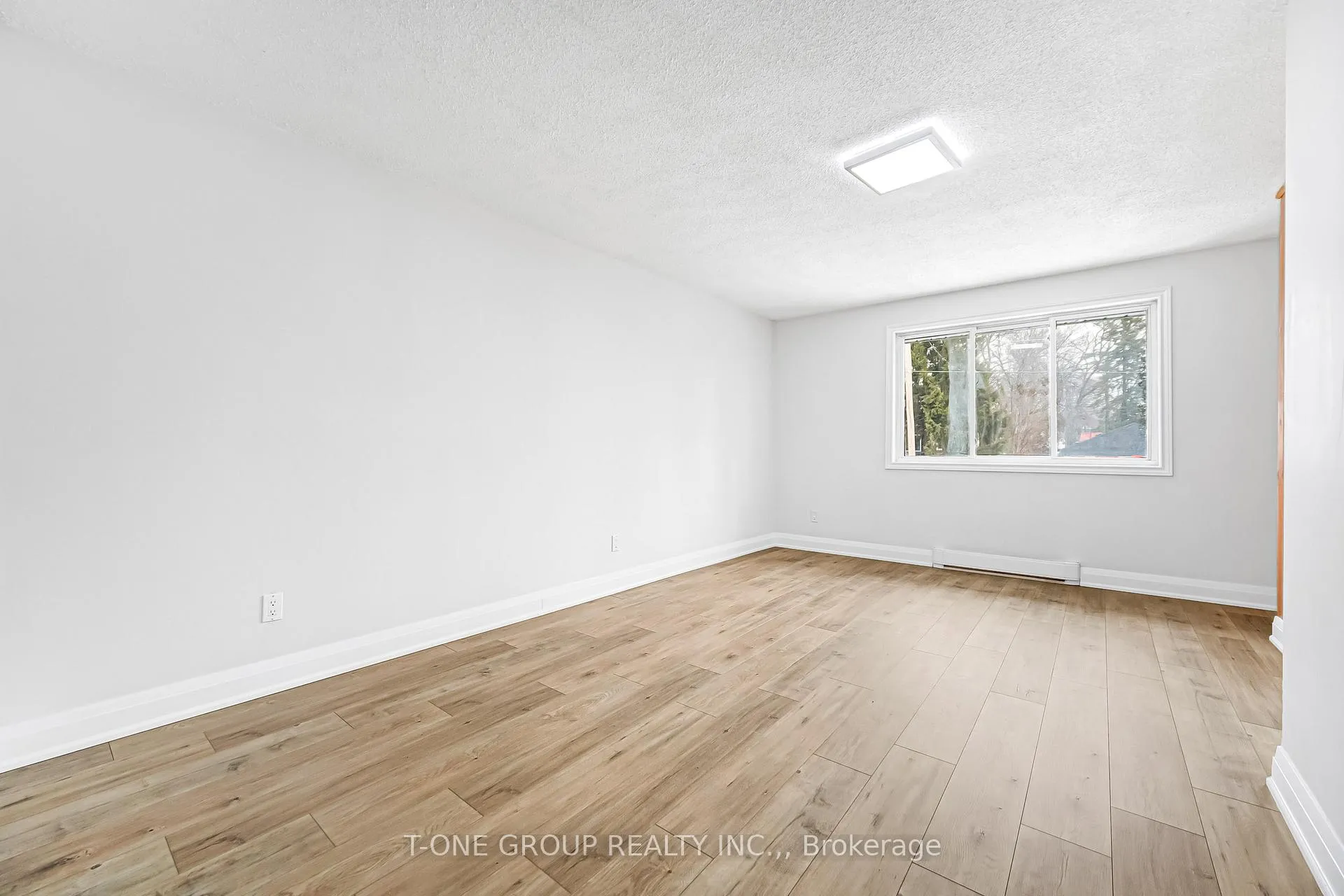 Photo 25 of 308 Miami Drive, Georgina, Keswick South — HOMEH