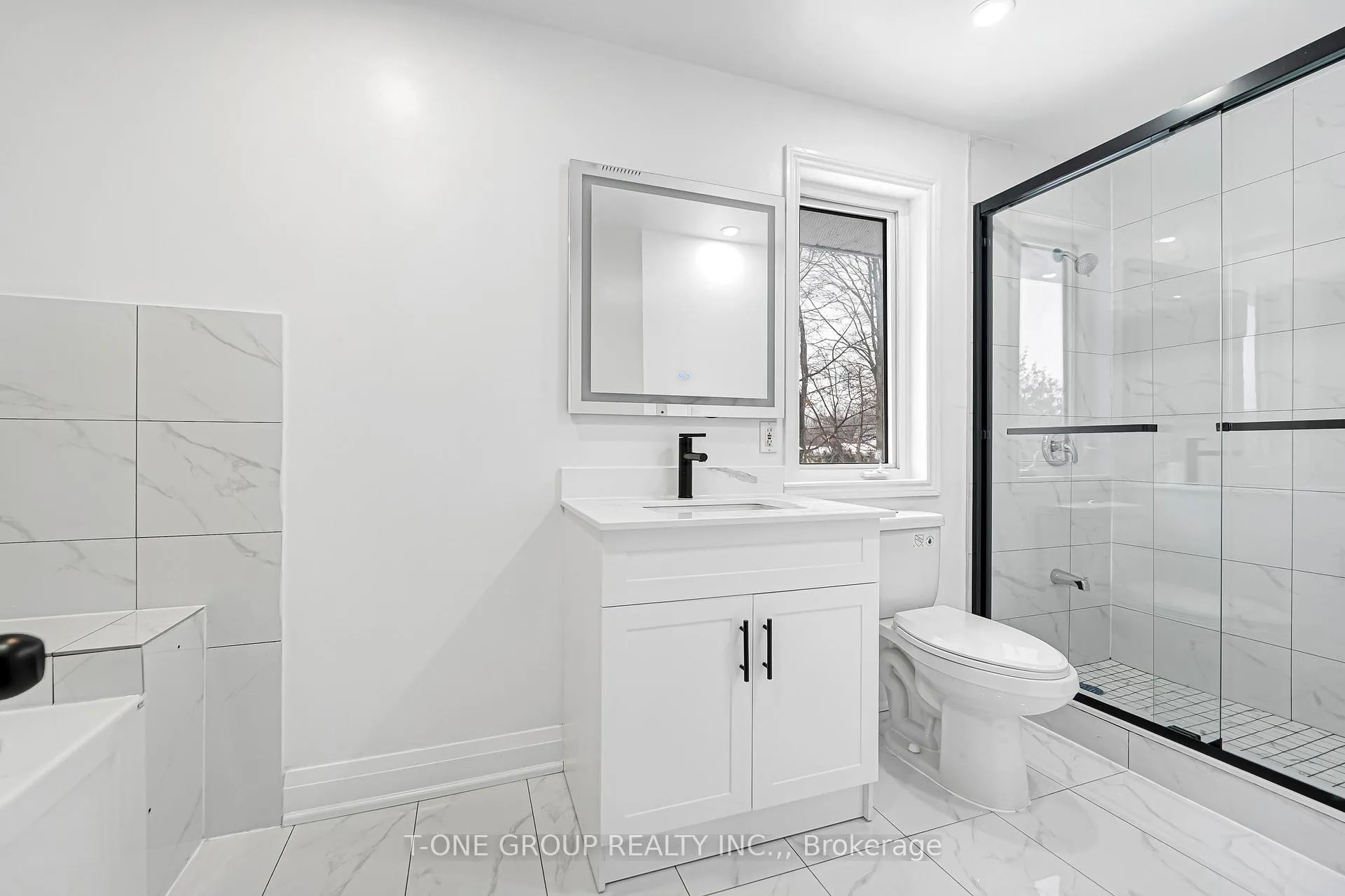 Photo 28 of 308 Miami Drive, Georgina, Keswick South — HOMEH