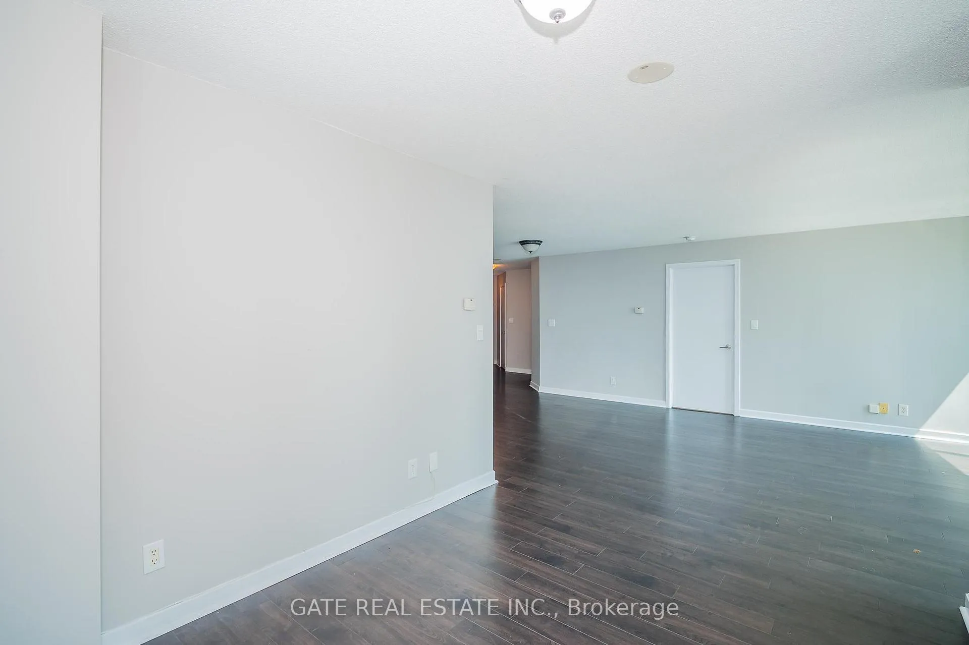 Photo 17 of Unit 1410, 18 Harbour Street, Toronto, Waterfront Communities — HOMEH