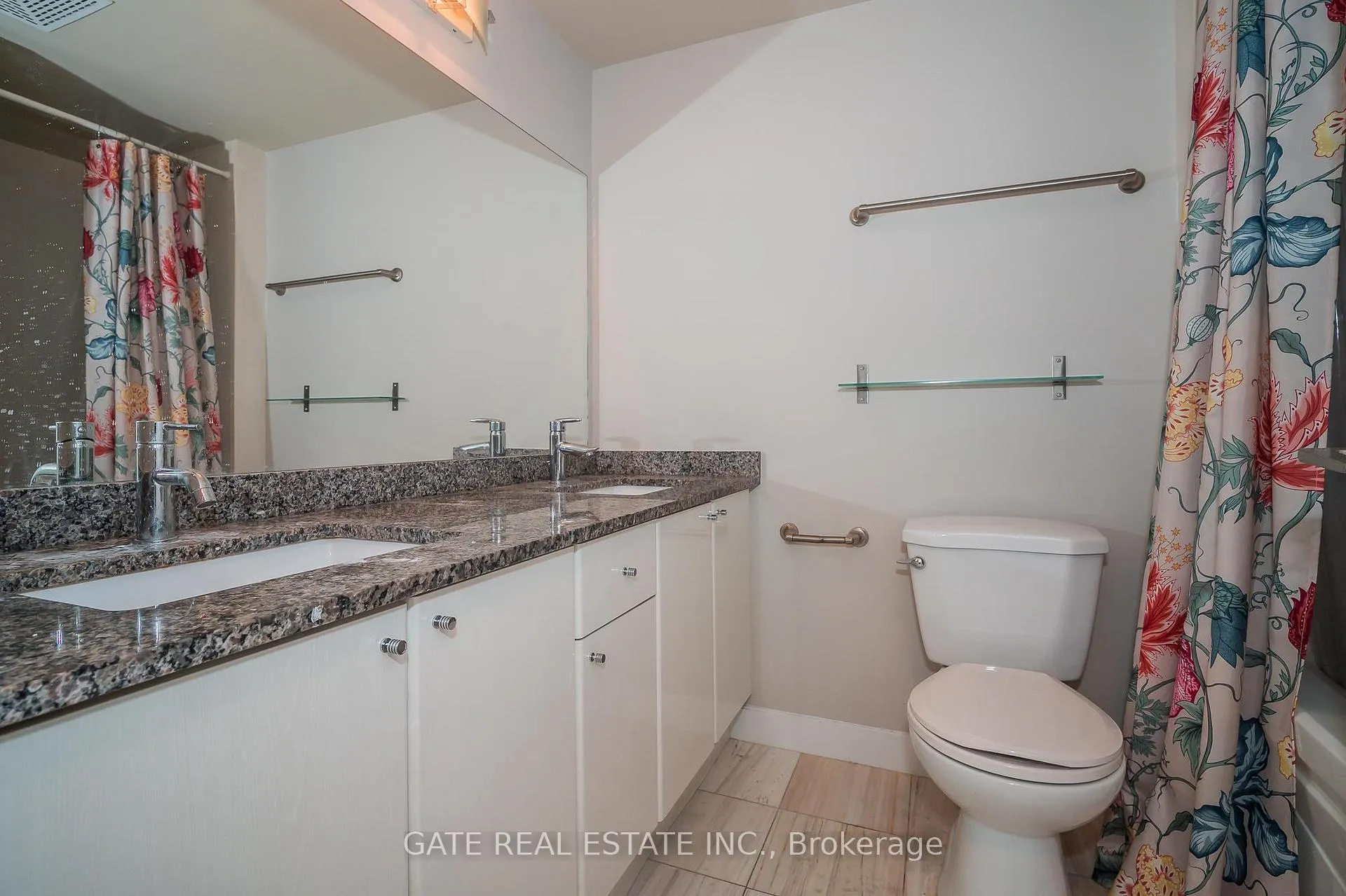 Photo 24 of Unit 1410, 18 Harbour Street, Toronto, Waterfront Communities — HOMEH