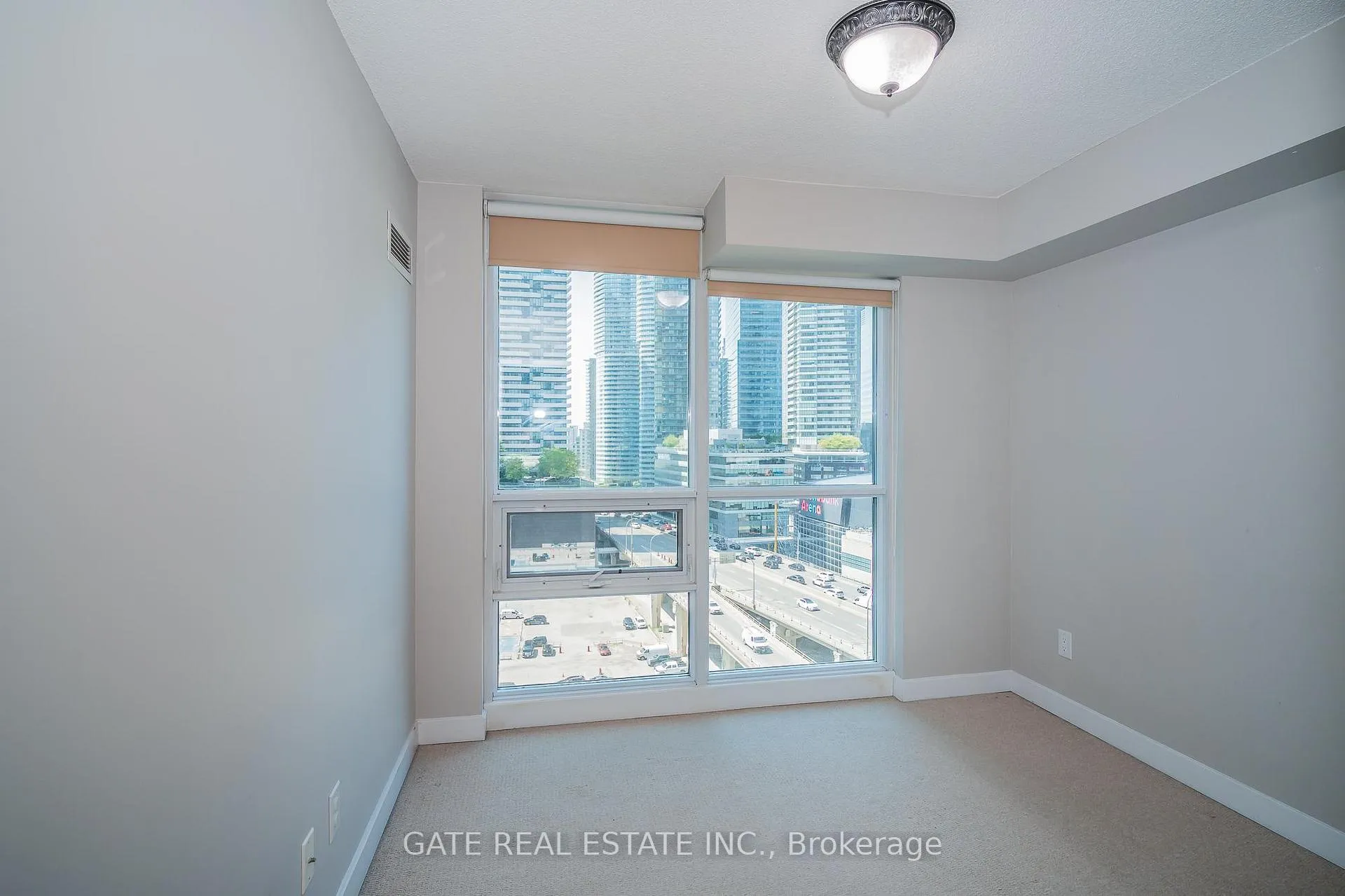 Photo 25 of Unit 1410, 18 Harbour Street, Toronto, Waterfront Communities — HOMEH