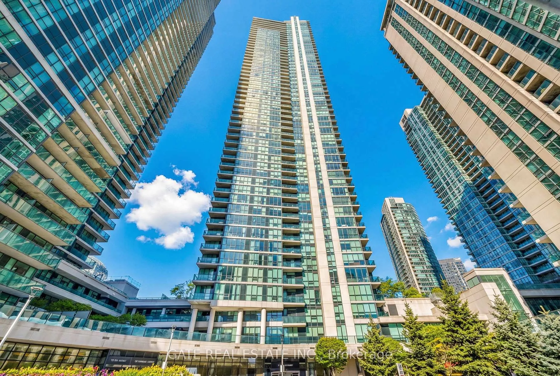 Photo 1 of Unit 1809, 18 Harbour Street, Toronto, Waterfront Communities — HOMEH