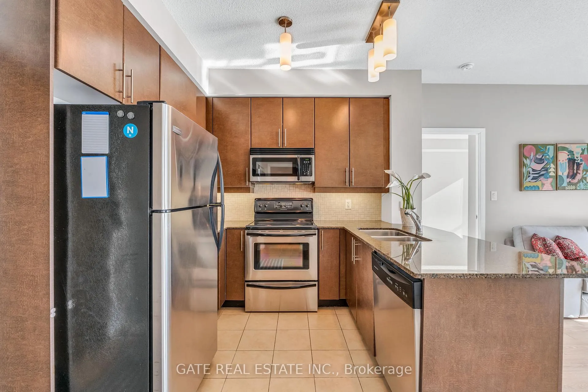 Photo 6 of Unit 1809, 18 Harbour Street, Toronto, Waterfront Communities — HOMEH