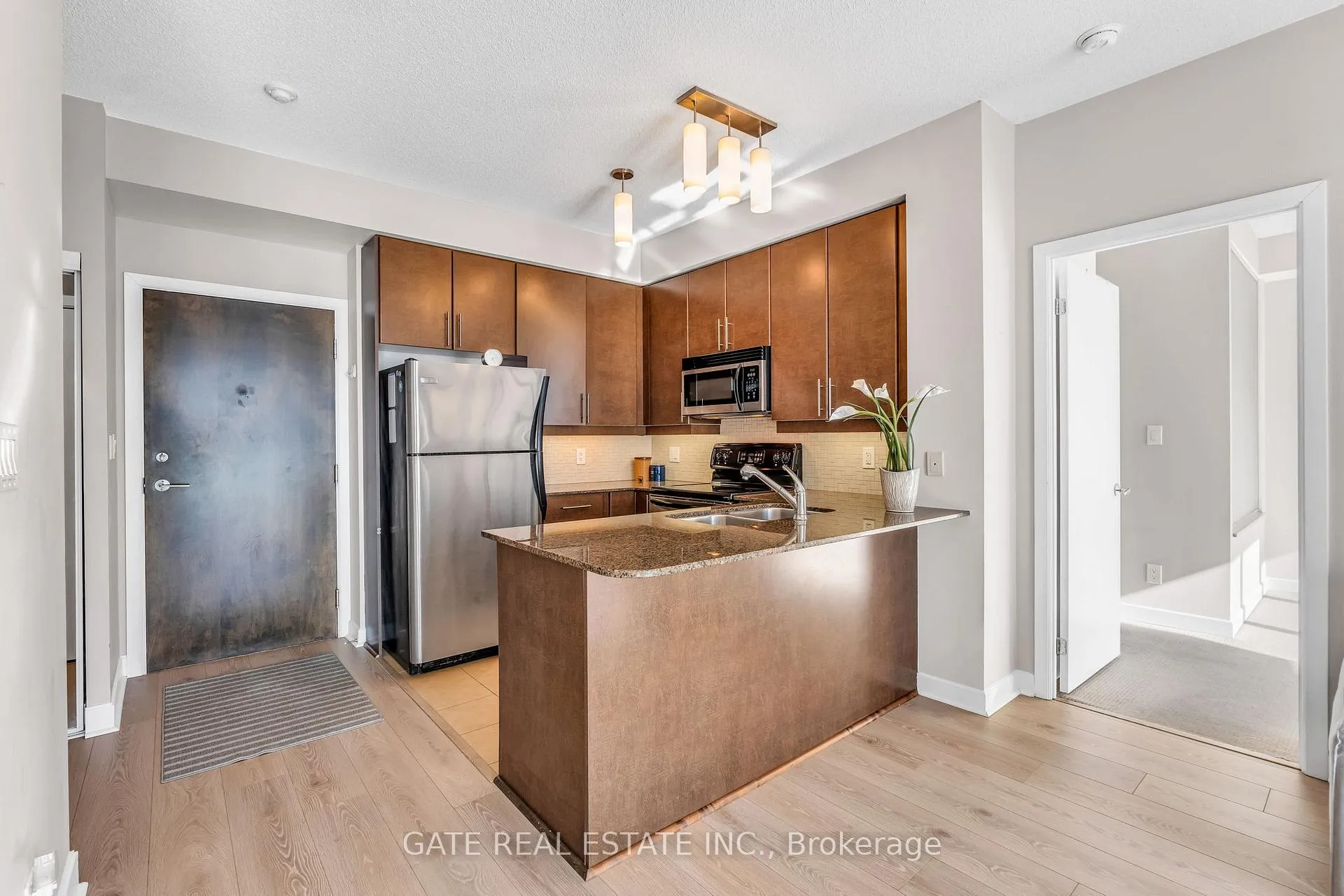 Photo 7 of Unit 1809, 18 Harbour Street, Toronto, Waterfront Communities — HOMEH