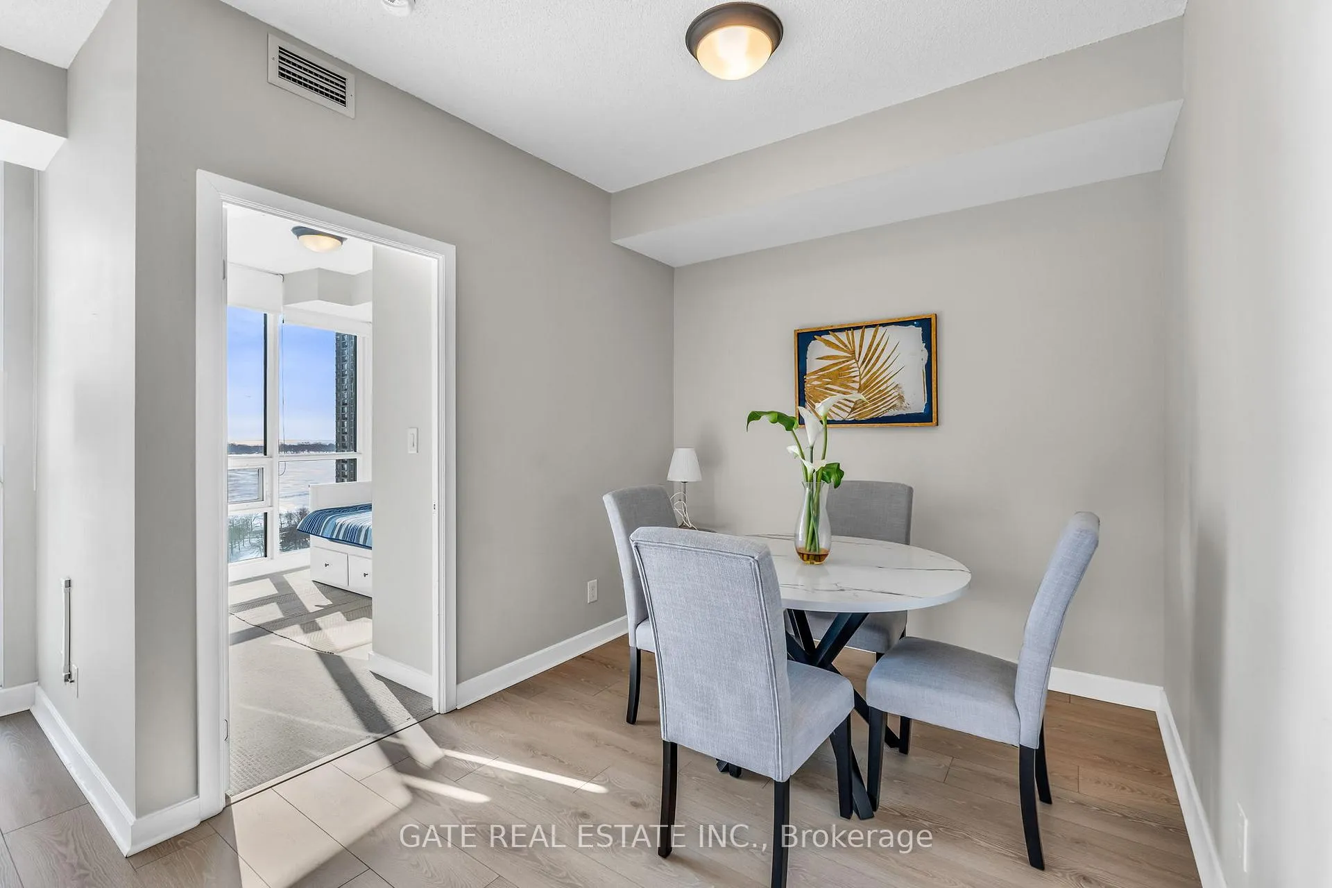 Photo 18 of Unit 1809, 18 Harbour Street, Toronto, Waterfront Communities — HOMEH