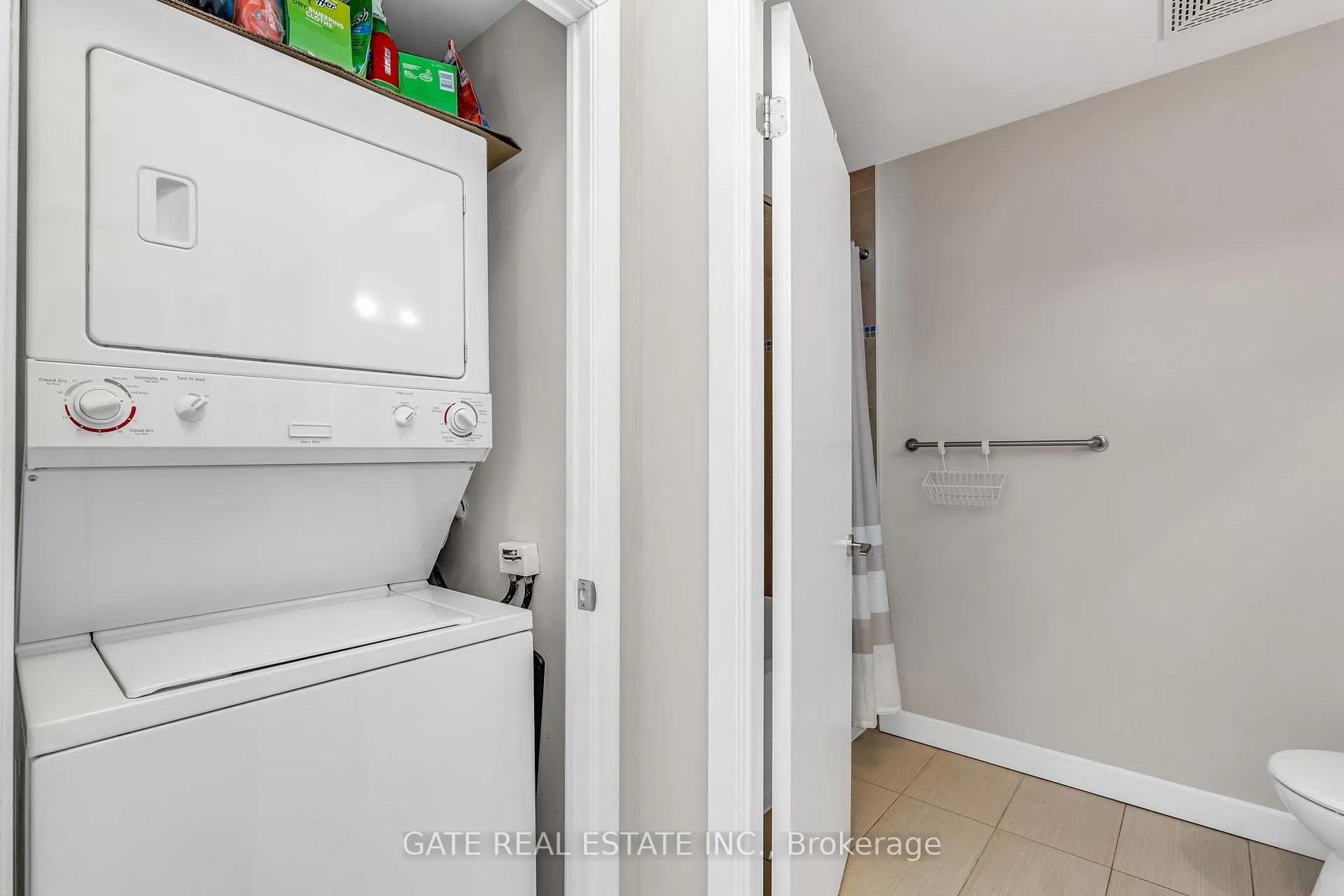 Photo 30 of Unit 1809, 18 Harbour Street, Toronto, Waterfront Communities — HOMEH