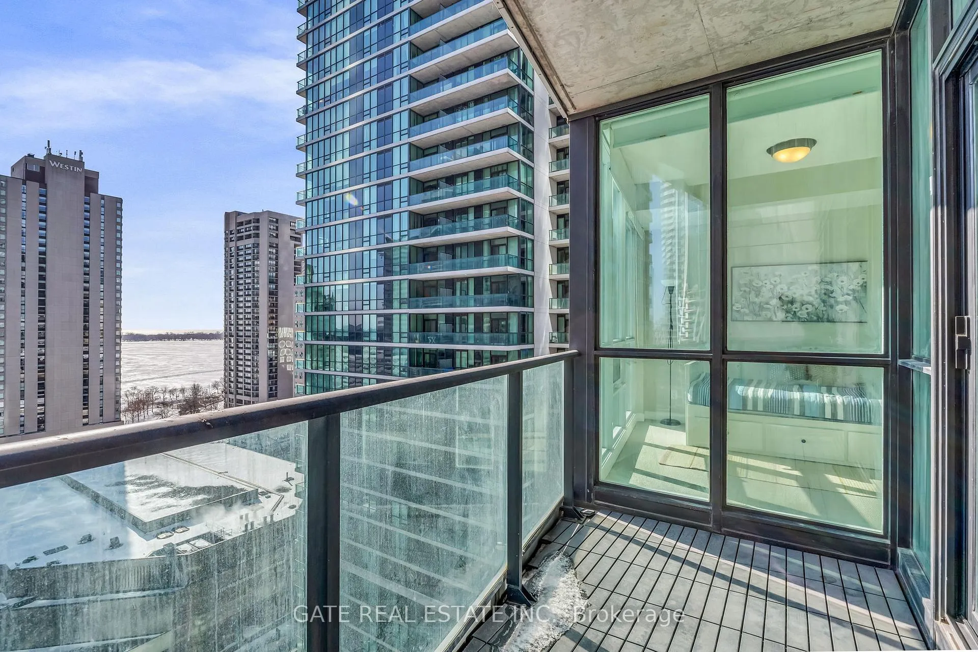 Photo 32 of Unit 1809, 18 Harbour Street, Toronto, Waterfront Communities — HOMEH