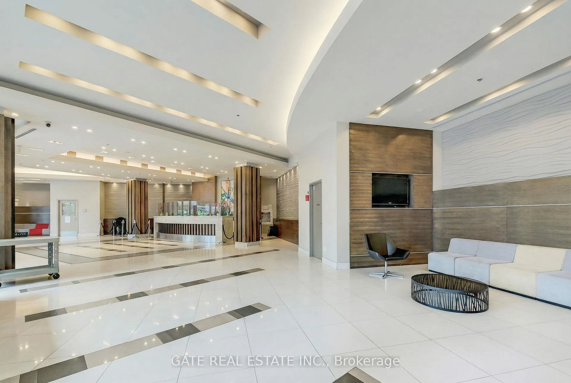Photo 38 of Unit 1809, 18 Harbour Street, Toronto, Waterfront Communities — HOMEH